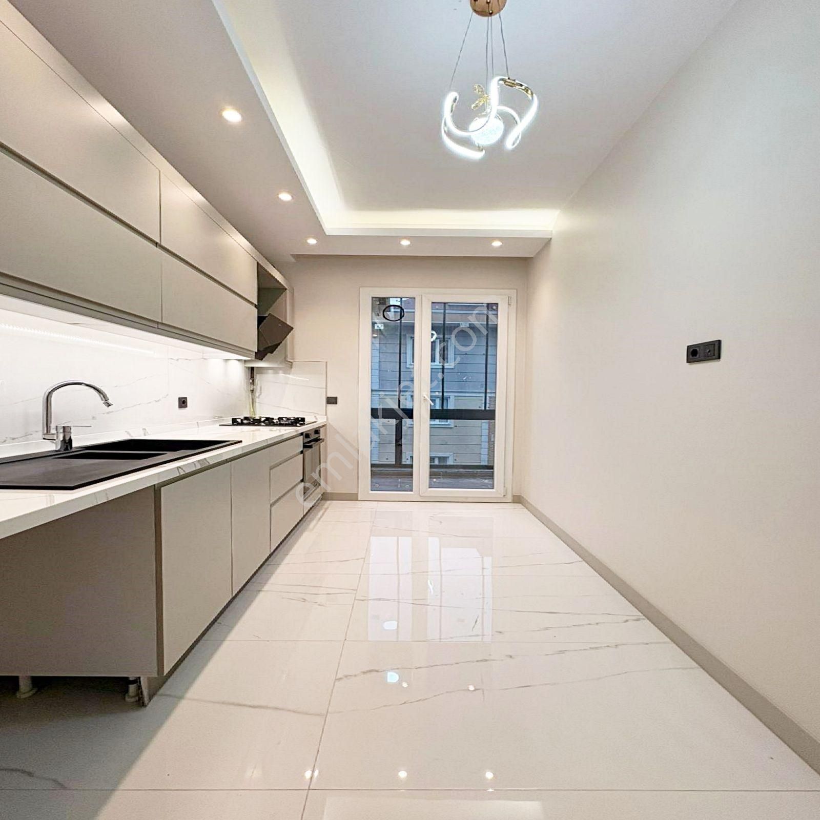 Beylikdüzünde Lavin Marmara'da Sıfır 3+1 Satılık Lüks Daire - Görsel 3