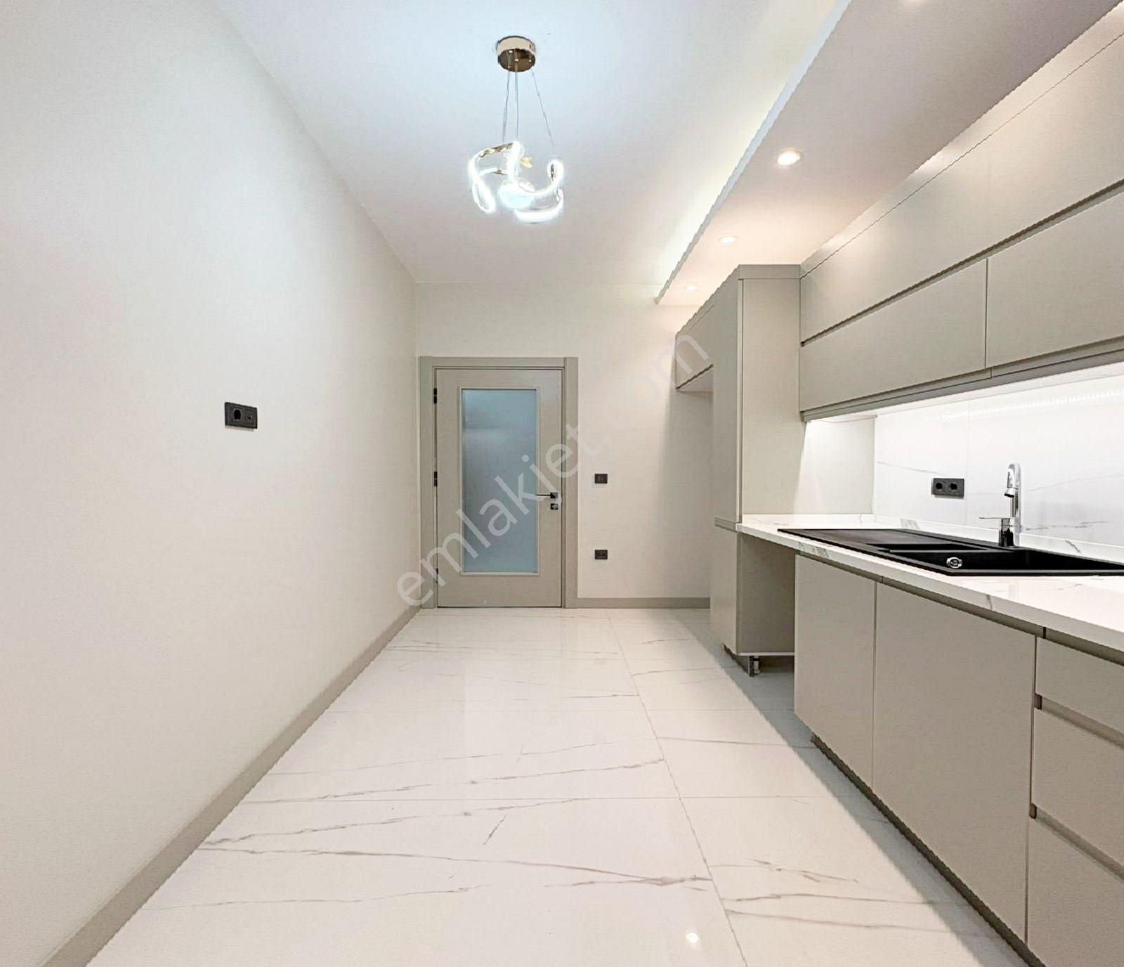 Beylikdüzünde Lavin Marmara'da Sıfır 3+1 Satılık Lüks Daire - Görsel 4