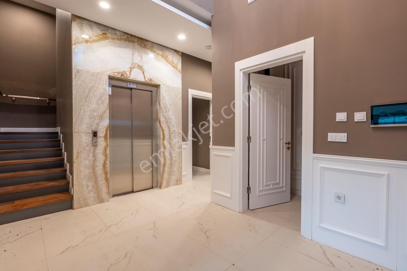 İzmir Kemalpaşa Çiniliköy'de Satılık 8*3 Villa - Görsel 7