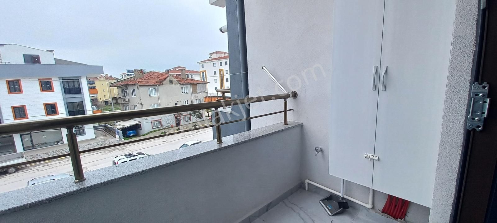 Mir'den Balıkesir Gop'da Full Eşyalı Ayrı Mutfaklı Kiralık 1+1 - Görsel 24