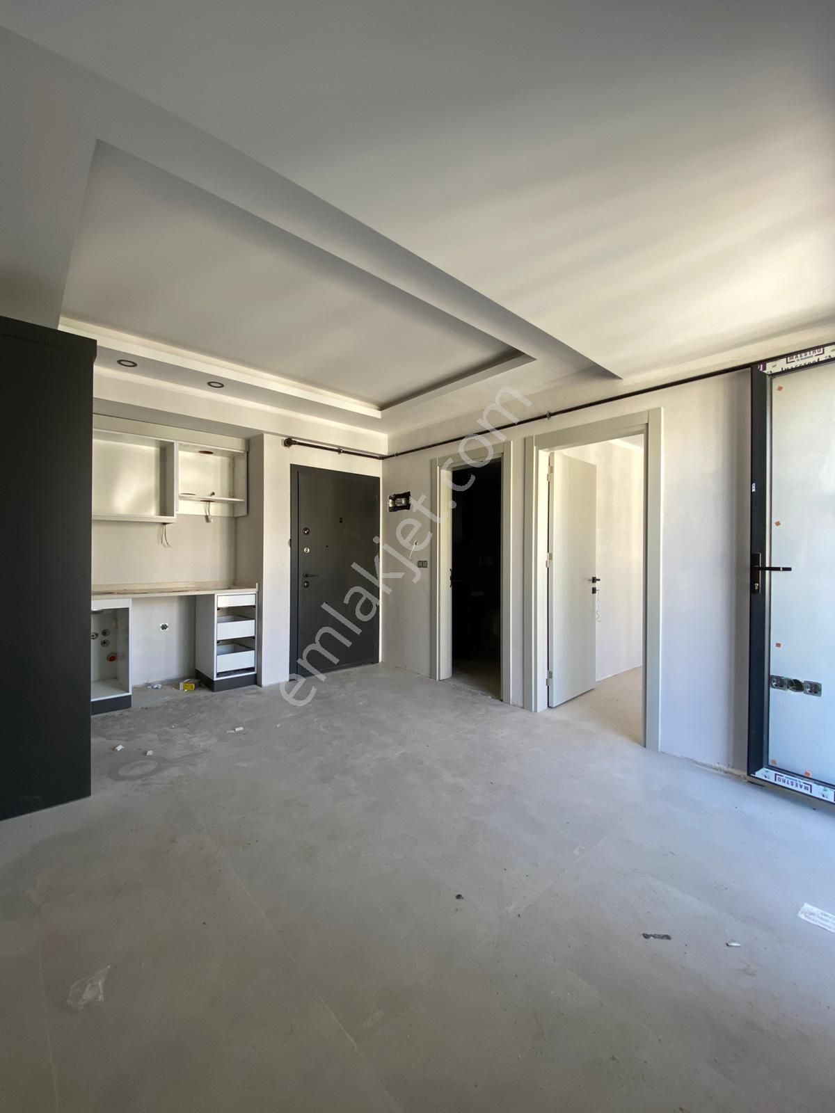 Kaan Emlaktan Şehir Hastanesi Karşısında 1+1 Fırsat Daire !!