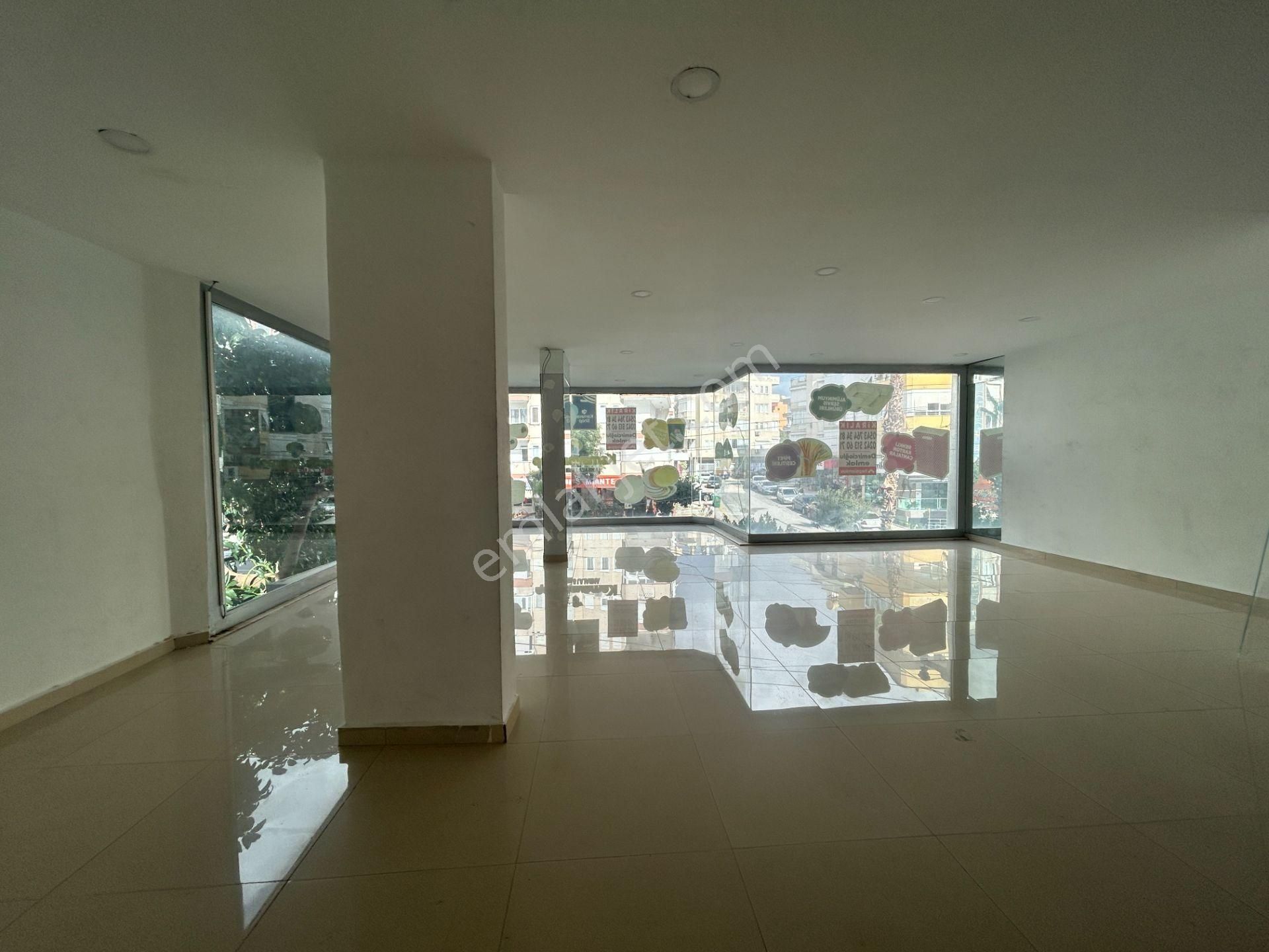 Alanya Merkez Yunus Emre Cd. Satılık 3 Katlı 330 M² İş Yeri