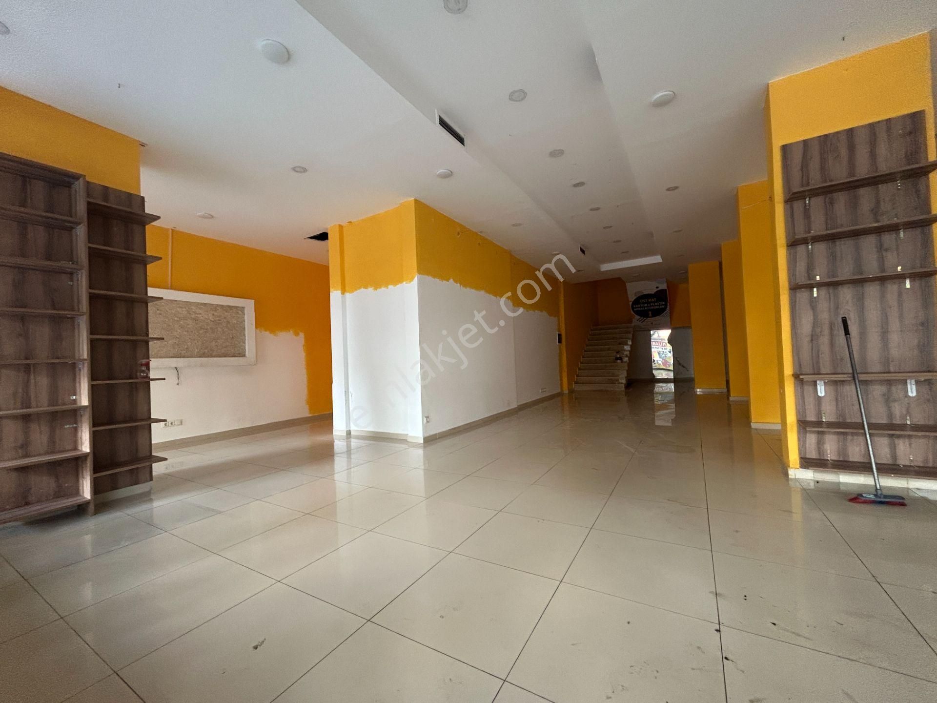 Alanya Merkez Yunus Emre Cd. Satılık 3 Katlı 330 M² İş Yeri - Görsel 2