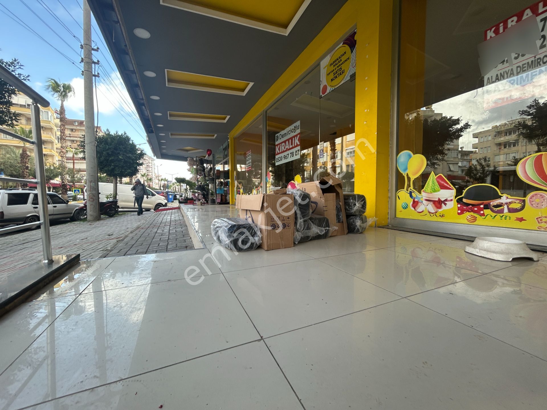 Alanya Merkez Yunus Emre Cd. Satılık 3 Katlı 330 M² İş Yeri - Görsel 18