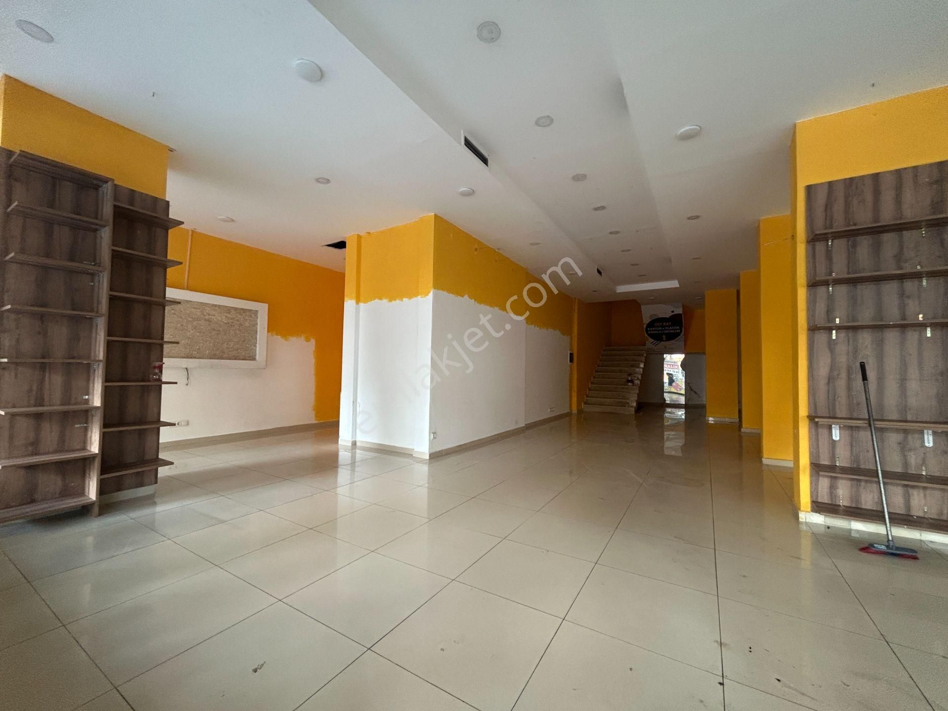 Alanya Merkez Yunus Emre Cd. Satılık 3 Katlı 330 M² İş Yeri - Görsel 4