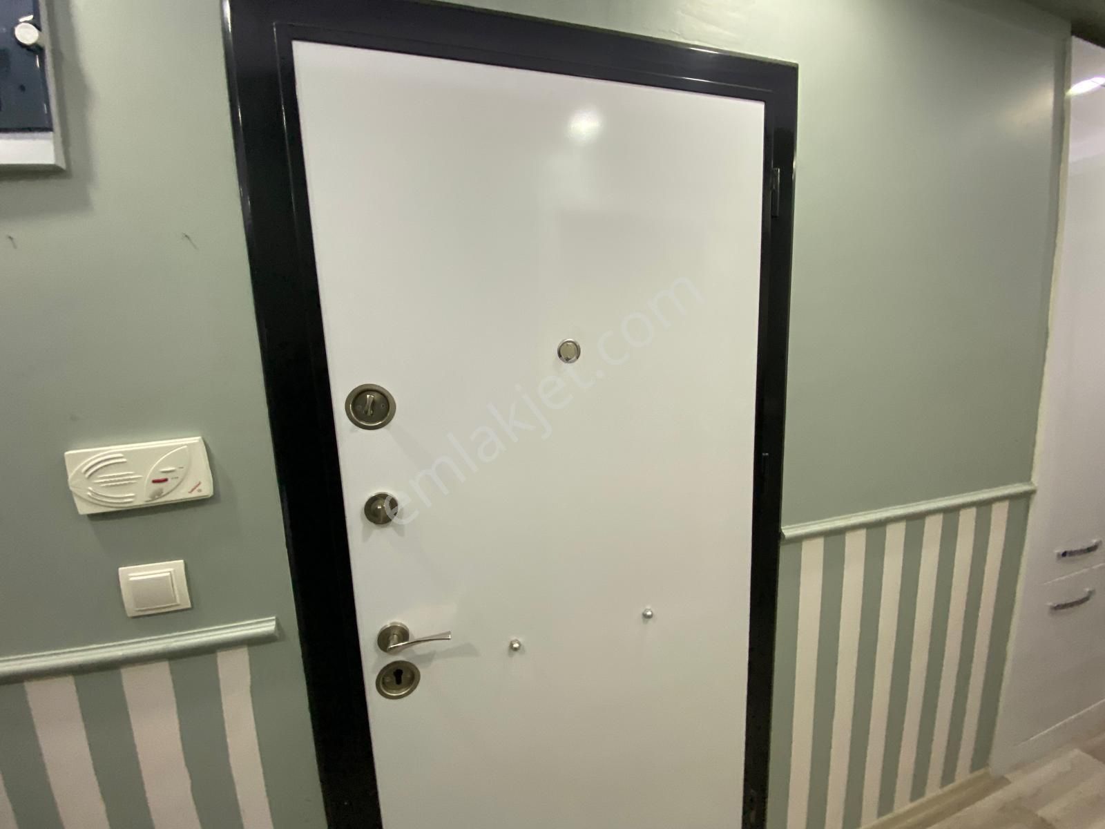 Yeni Mahalle Merkezi Konumda 3+1 Kiralık Daire