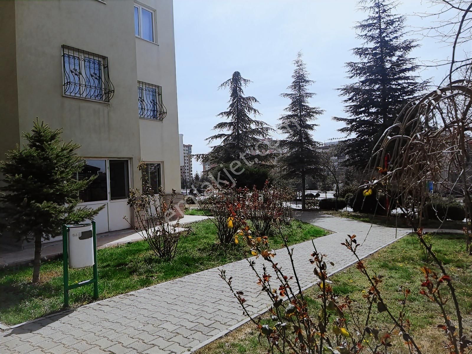 Eryaman'da T. B. M. M. Caddesi Üzerinde Acil Satılık 3 +1 Daire - Görsel 18