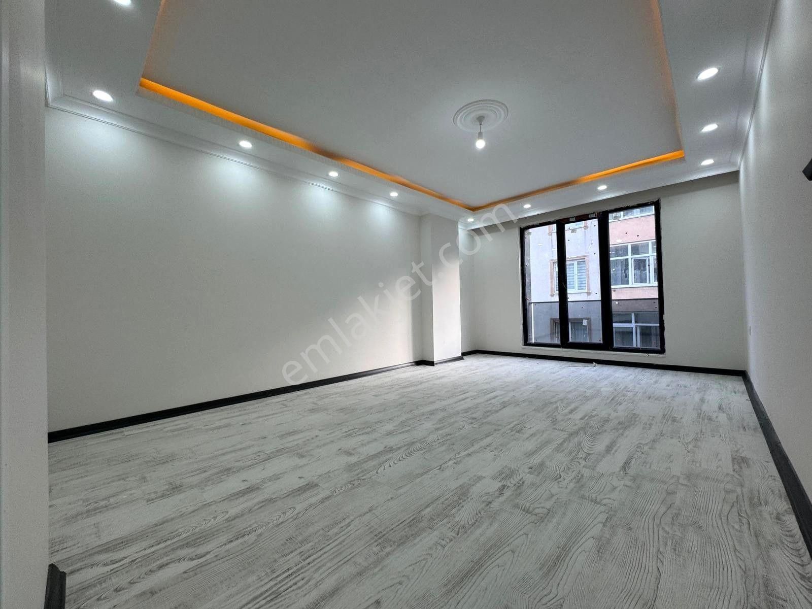 Has Seba'dan Halkalı Merkez Mh 2+1 95m2 Yeni Binada Arakat Daire