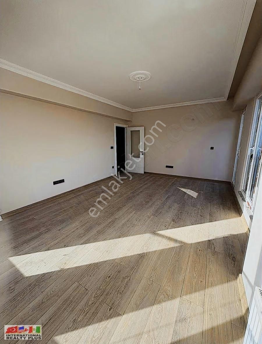 Tuzla Berrak Sitesinde 3+1 Kiralık Daire - Görsel 13