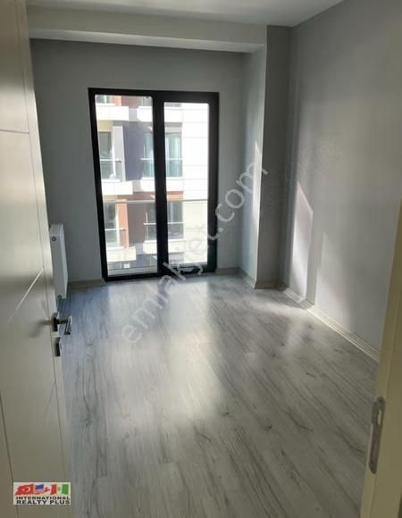 Vıaport'a Komşu Whıte House Sitesinde 2+1 Kiralık Daire - Görsel 8