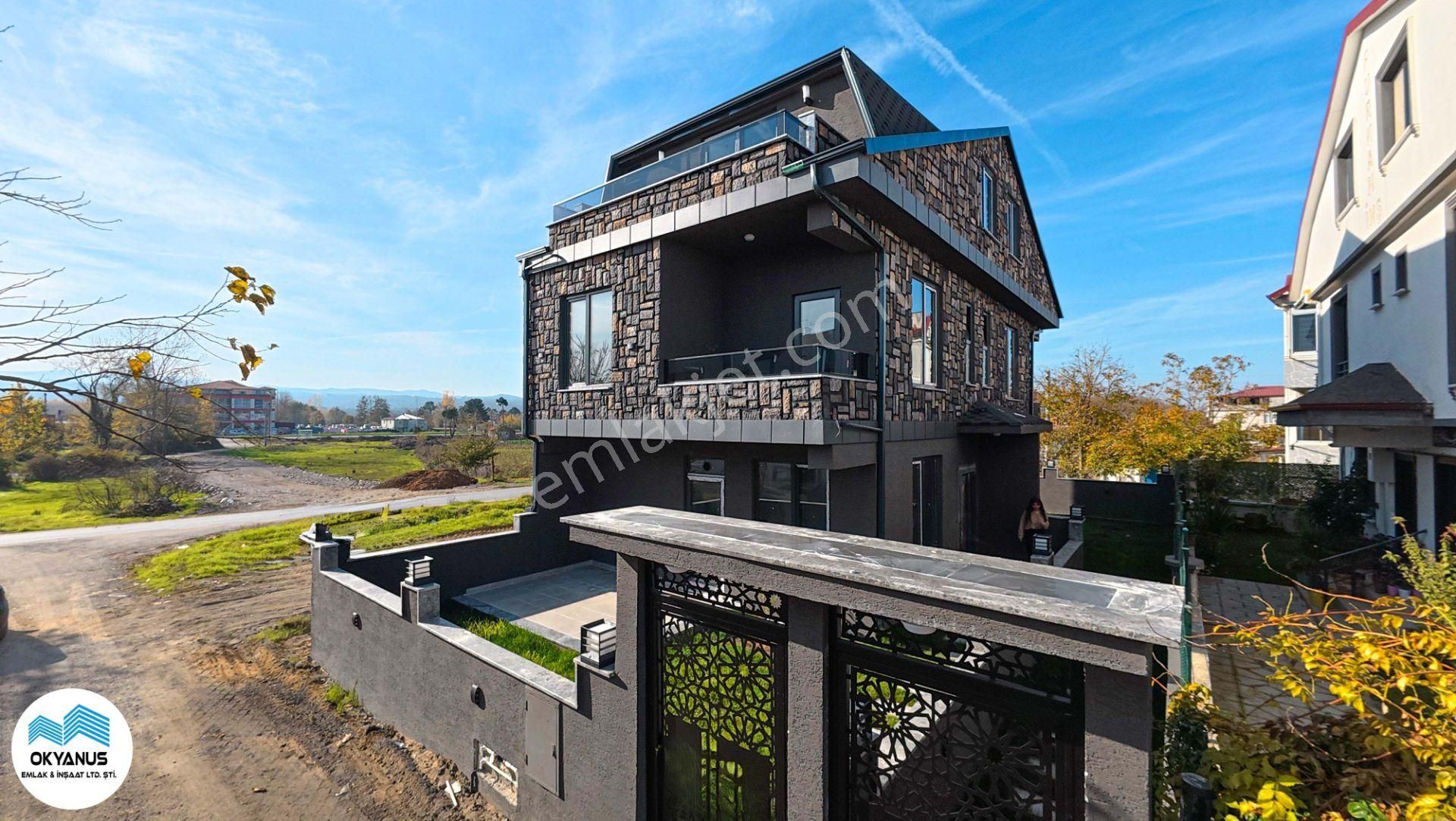 Sakarya Kocaalide Müstakil Bahçe Kullanımlı 3+1 Villa!!! - Görsel 4