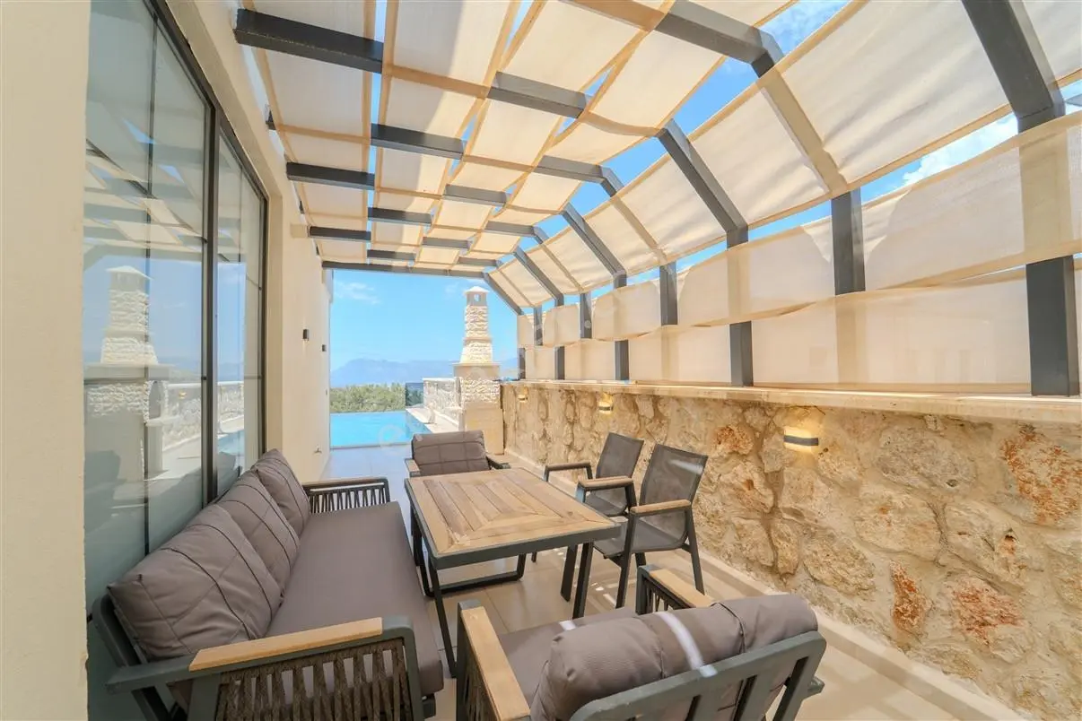 Kalkan Merkezde (5+2) İmarlı İskanlı Villa - Görsel 5