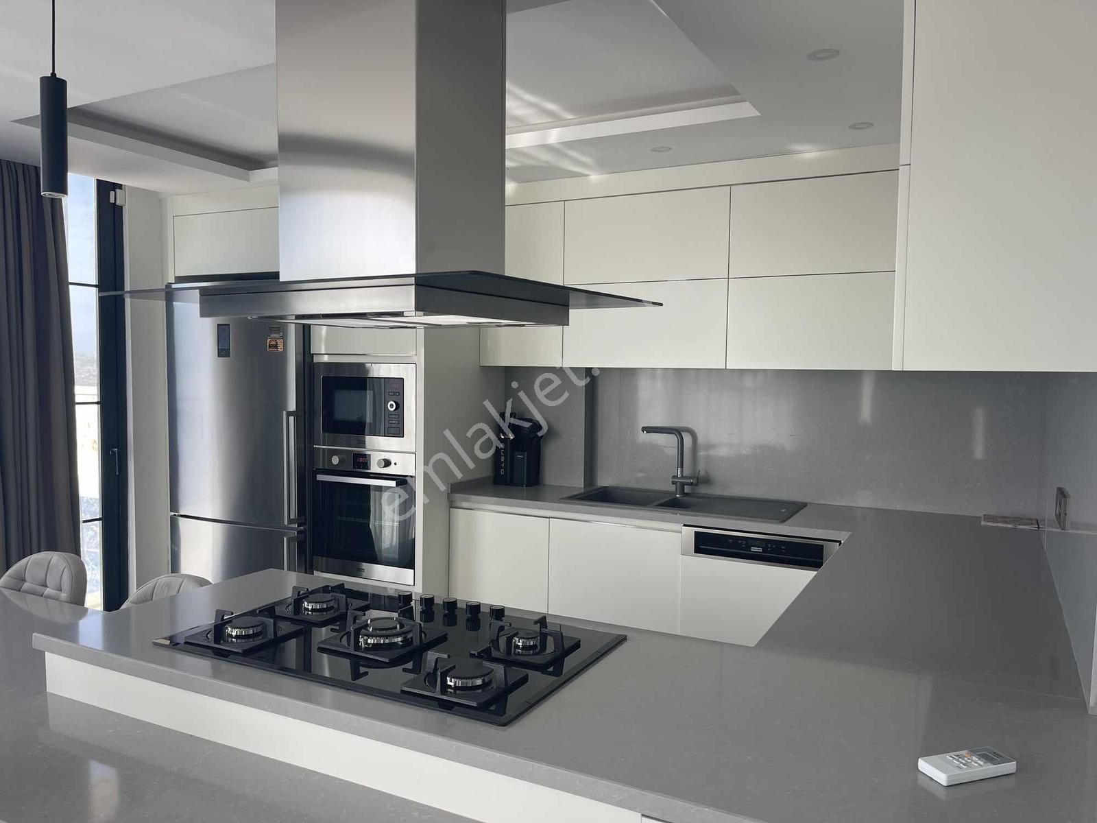 Kalkan Merkezde (5+2) İmarlı İskanlı Villa - Görsel 26