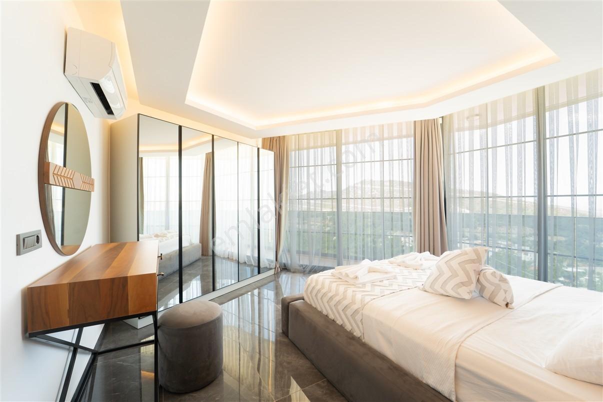 Kalkan Merkezde (5+2) İmarlı İskanlı Villa - Görsel 16