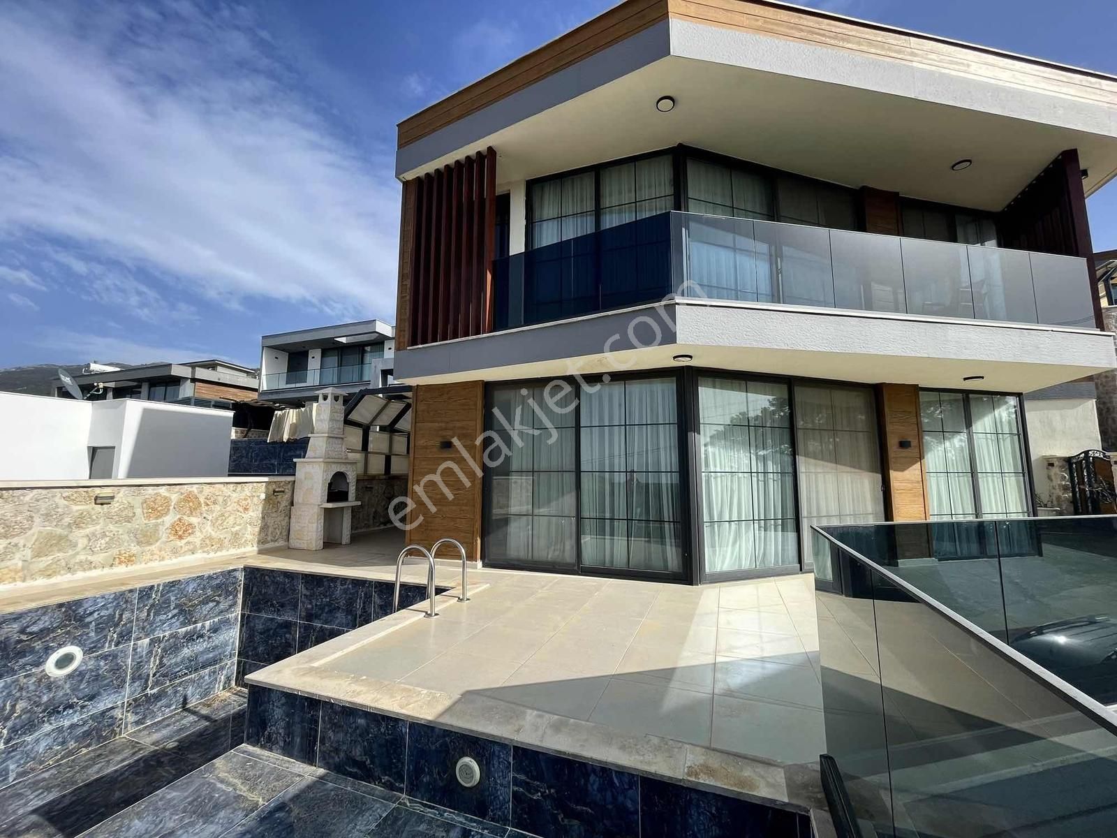 Kalkan Merkezde (5+2) İmarlı İskanlı Villa - Görsel 30