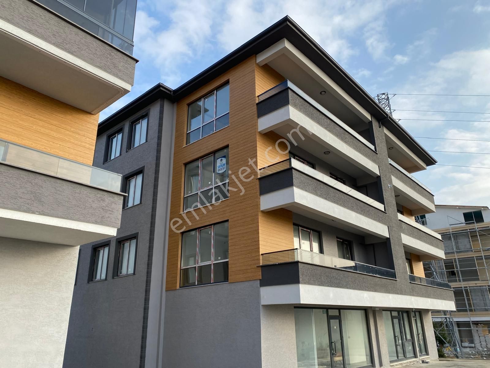 Çiftlikköy Bayraktepe'de 3+1 Satılık Arakat Daire.. - Görsel 25