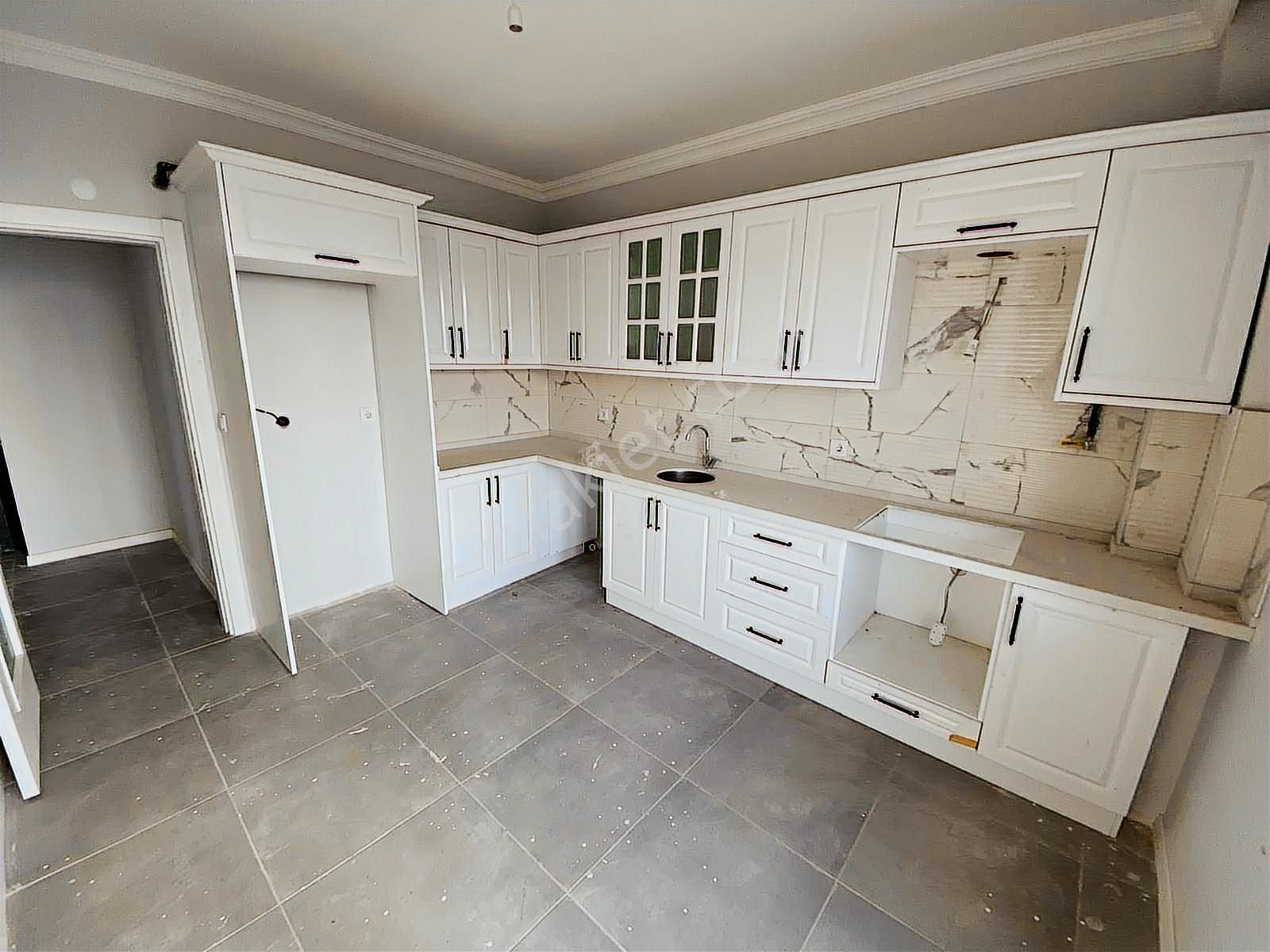 Çiftlikköy Bayraktepe'de 3+1 Satılık Arakat Daire.. - Görsel 24