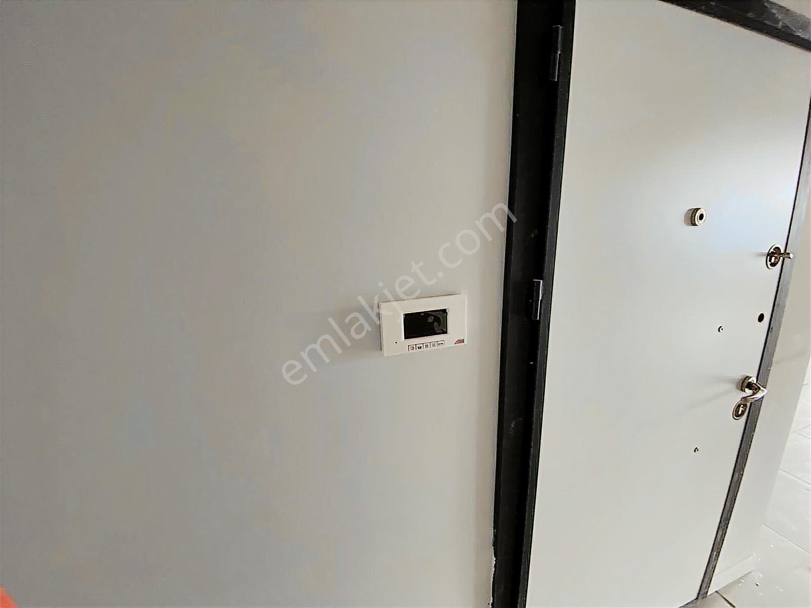 Çiftlikköy Bayraktepe'de 3+1 Satılık Arakat Daire.. - Görsel 5