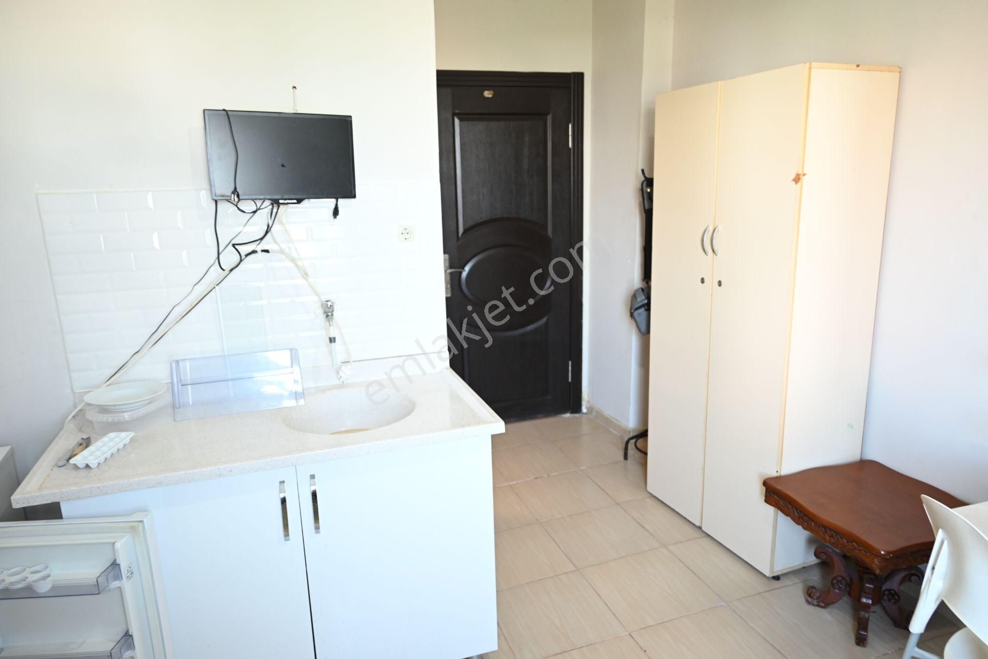 Üstünkent Emlak'tan Çiftlikköyde 1+0 Eşyalı Kiralık Stüdyo Apart - Görsel 3