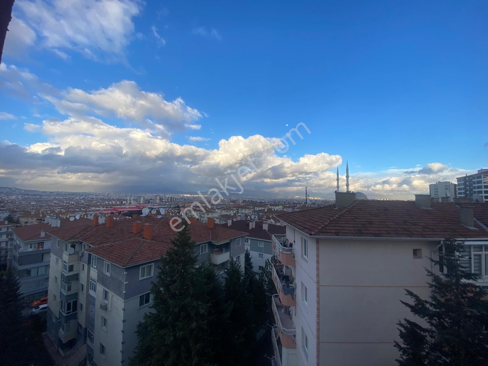Koza Emlak'tan Osmanlı Mahalesinde Mükemmel Manzaralı Site İçi Ara Katta Bağımsız 3+1 Kiralık Dairee - Görsel 3