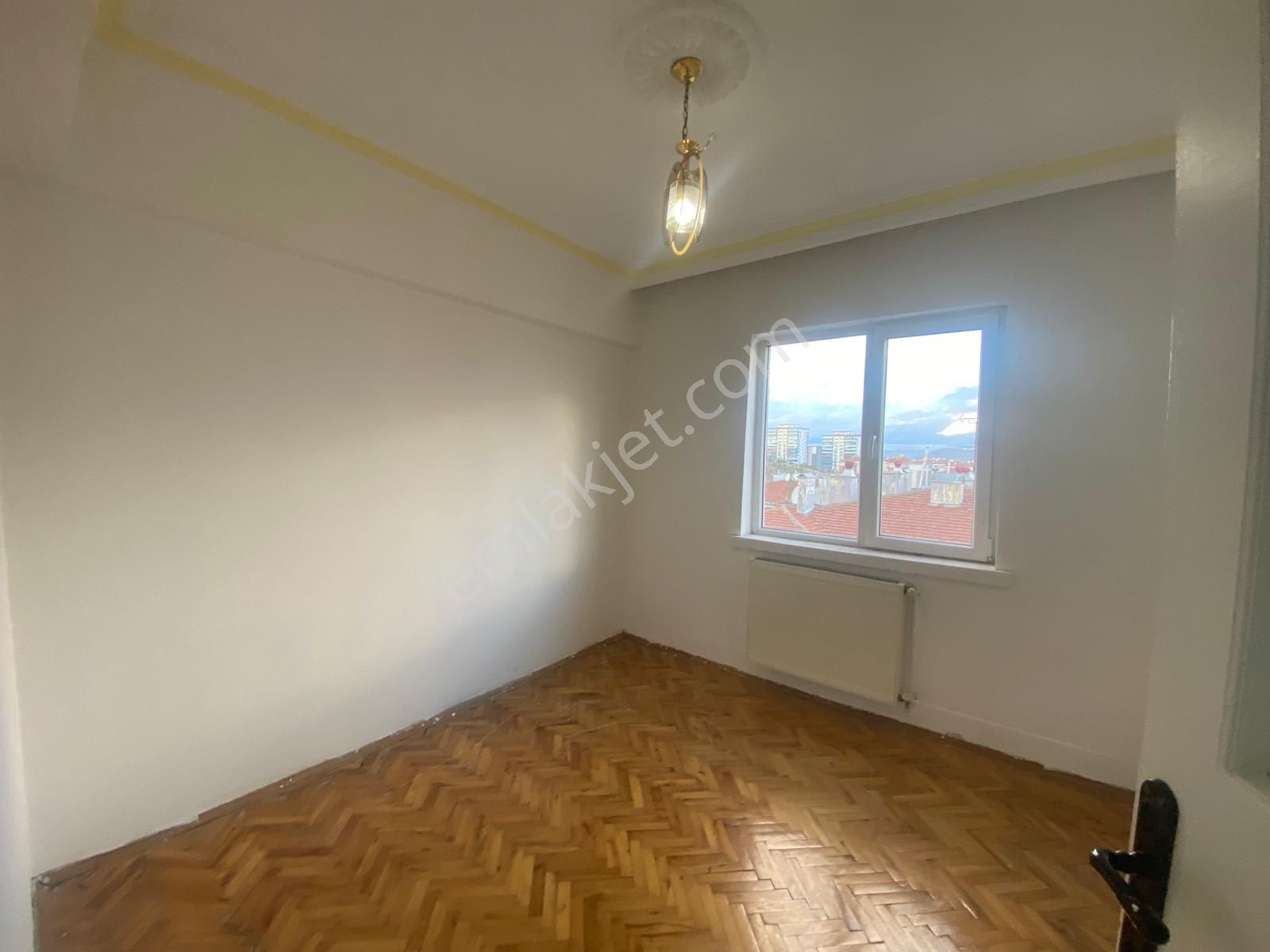 Koza Emlak'tan Osmanlı Mahalesinde Mükemmel Manzaralı Site İçi Ara Katta Bağımsız 3+1 Kiralık Dairee - Görsel 12