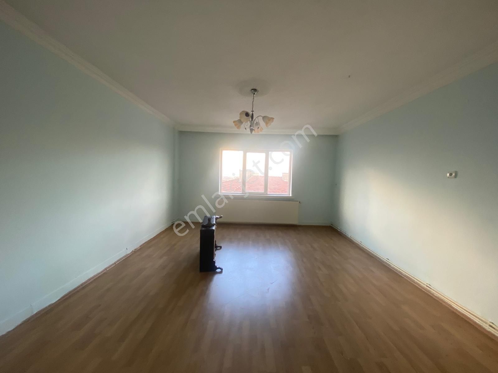 Koza Emlak'tan Osmanlı Mahalesinde Mükemmel Manzaralı Site İçi Ara Katta Bağımsız 3+1 Kiralık Dairee - Görsel 8