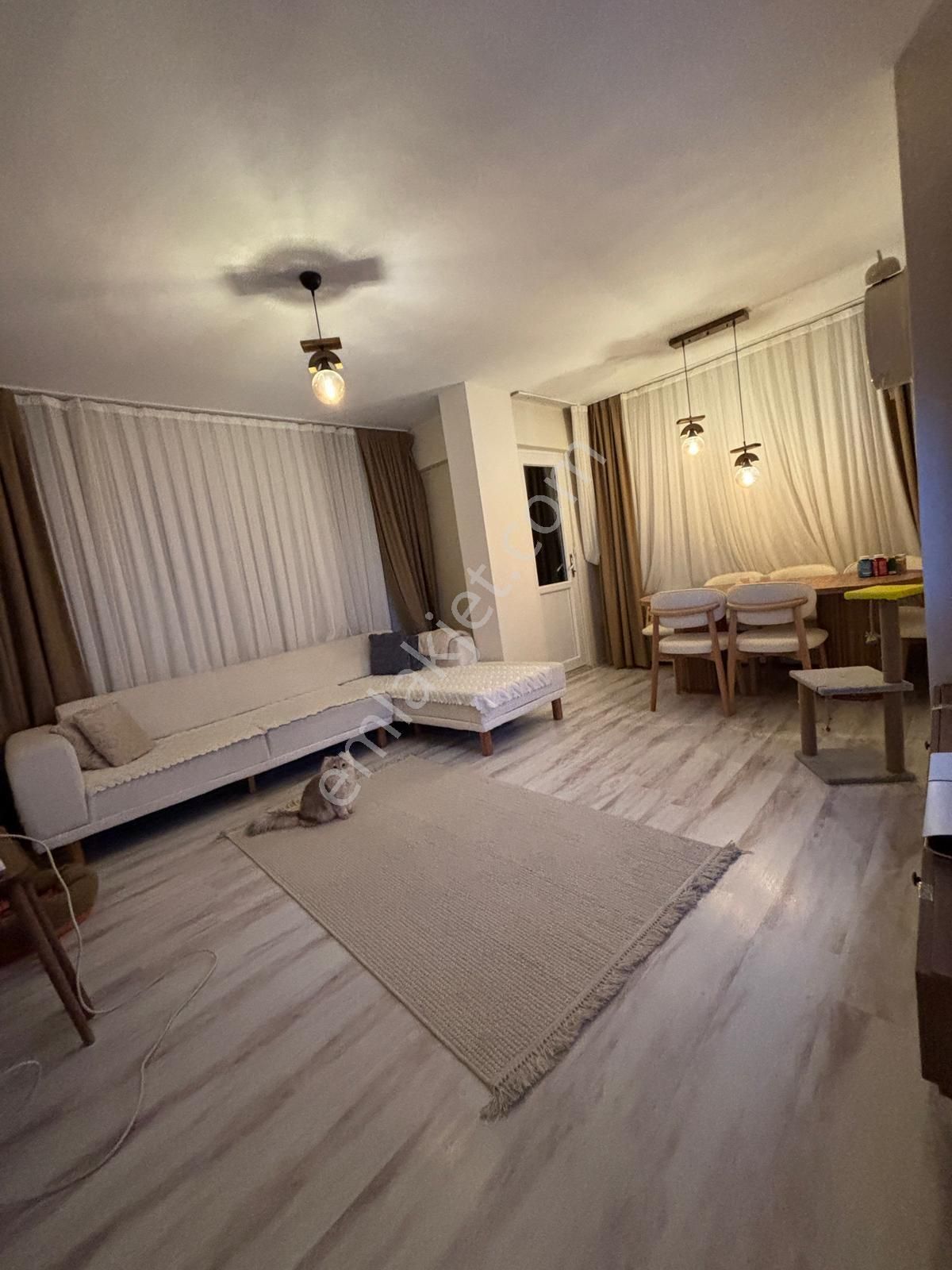 Batı Yapıdan Metrobüse 10 Dk Balkonlu Arakat 2+1 Kiralık - Görsel 15