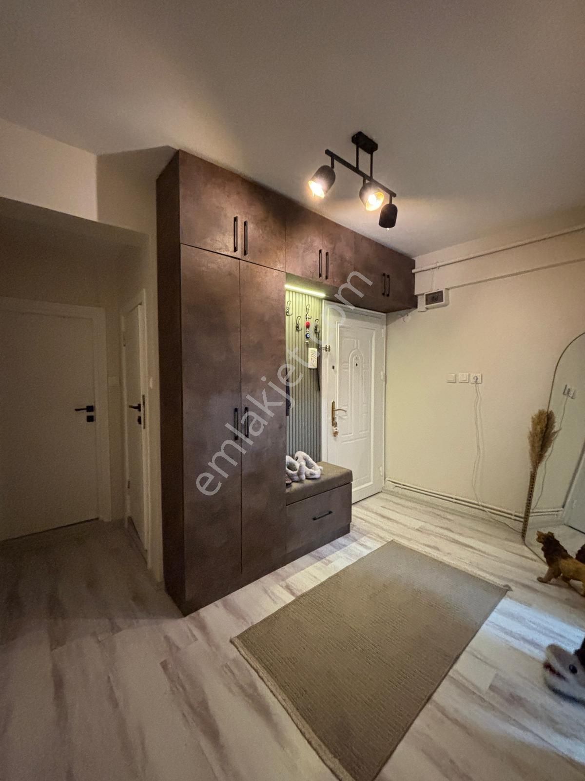 Batı Yapıdan Metrobüse 10 Dk Balkonlu Arakat 2+1 Kiralık - Görsel 18