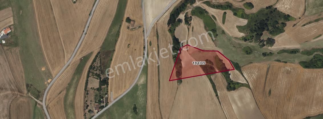 Arnavutköy Yassıörende Satılık Arsa , 488 M2 Hisseli İmarlı