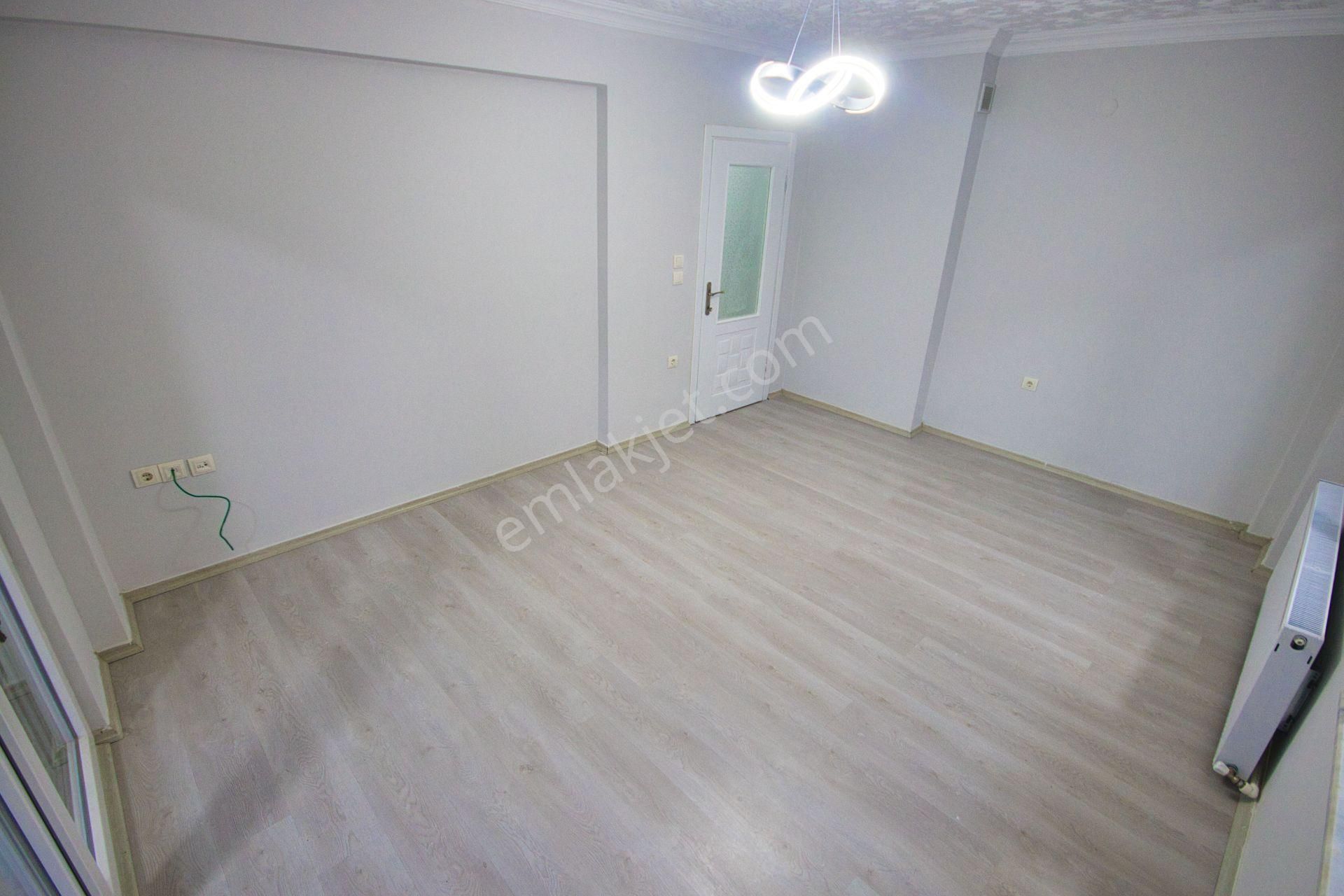 🛑🛑aktif'ten Akçay'da Satılık Ayrı Mutfaklı Ön Cephe Çift Balkonlu Arakat 2+1daire - Görsel 13