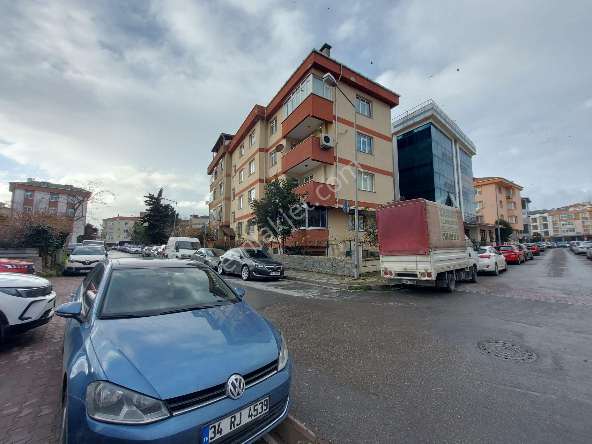 Büyükçekmece Merkezde Deniz Manzaralı Teraslı Çatı Dubleksi - Görsel 2