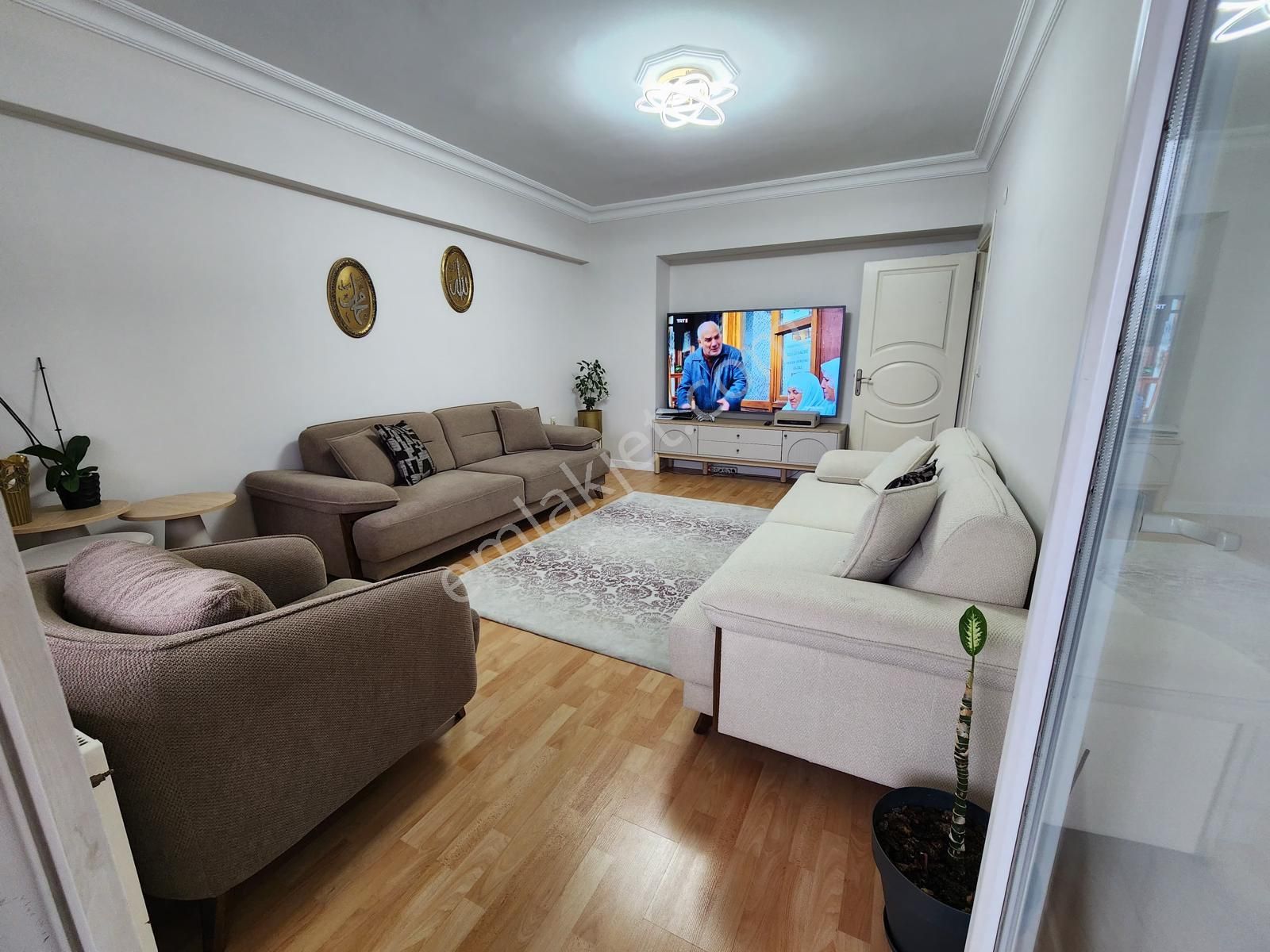 Remax Ekspres ' Ten Yakuplu Da Satılık Modern 3+1 Satılık Daire - Görsel 2