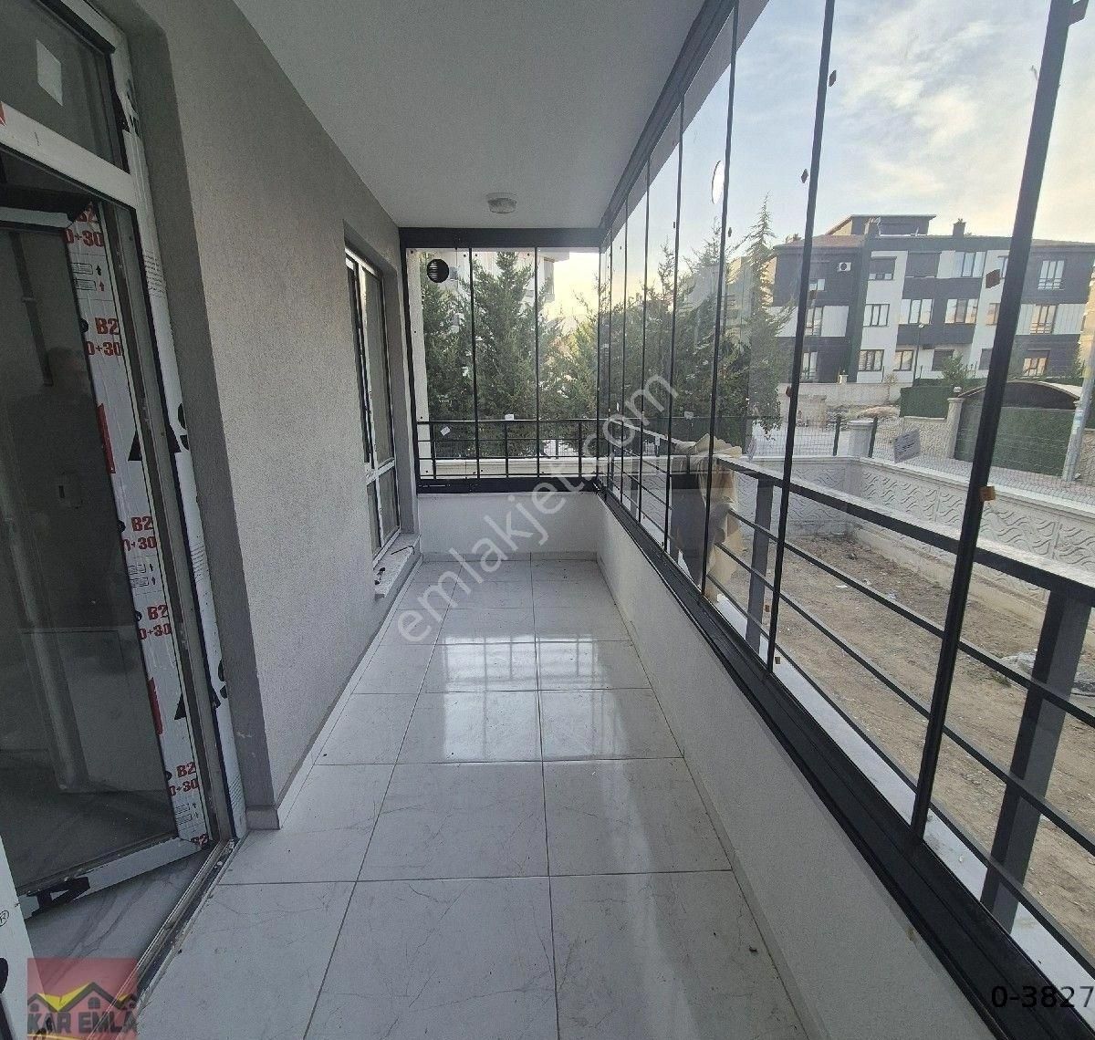 Ahmet Yesevi Caddesine Yakın Sıfır 2+1 Daire - Görsel 8