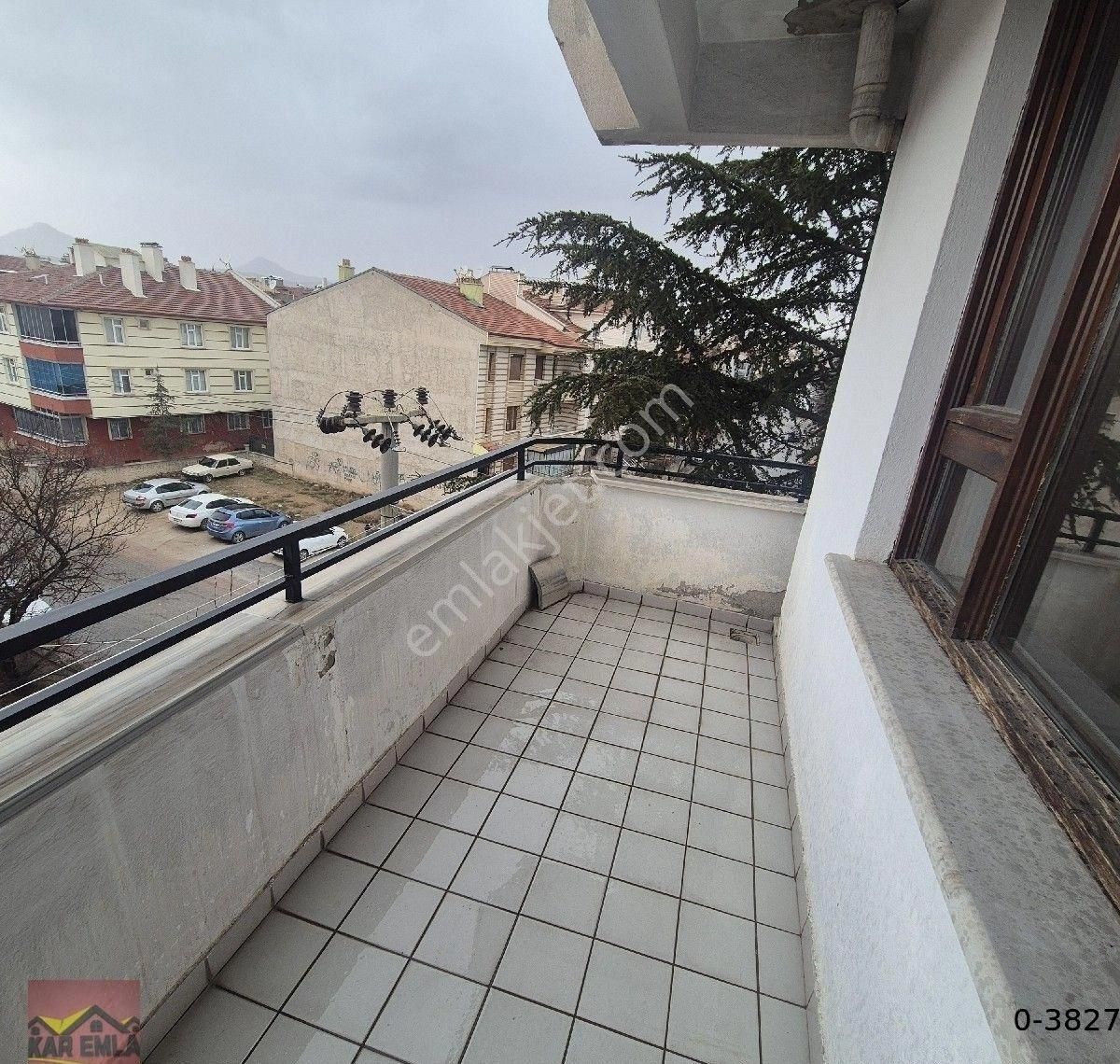 Dünyagöz Hastanesi Civarında 3+1 Daire - Görsel 3