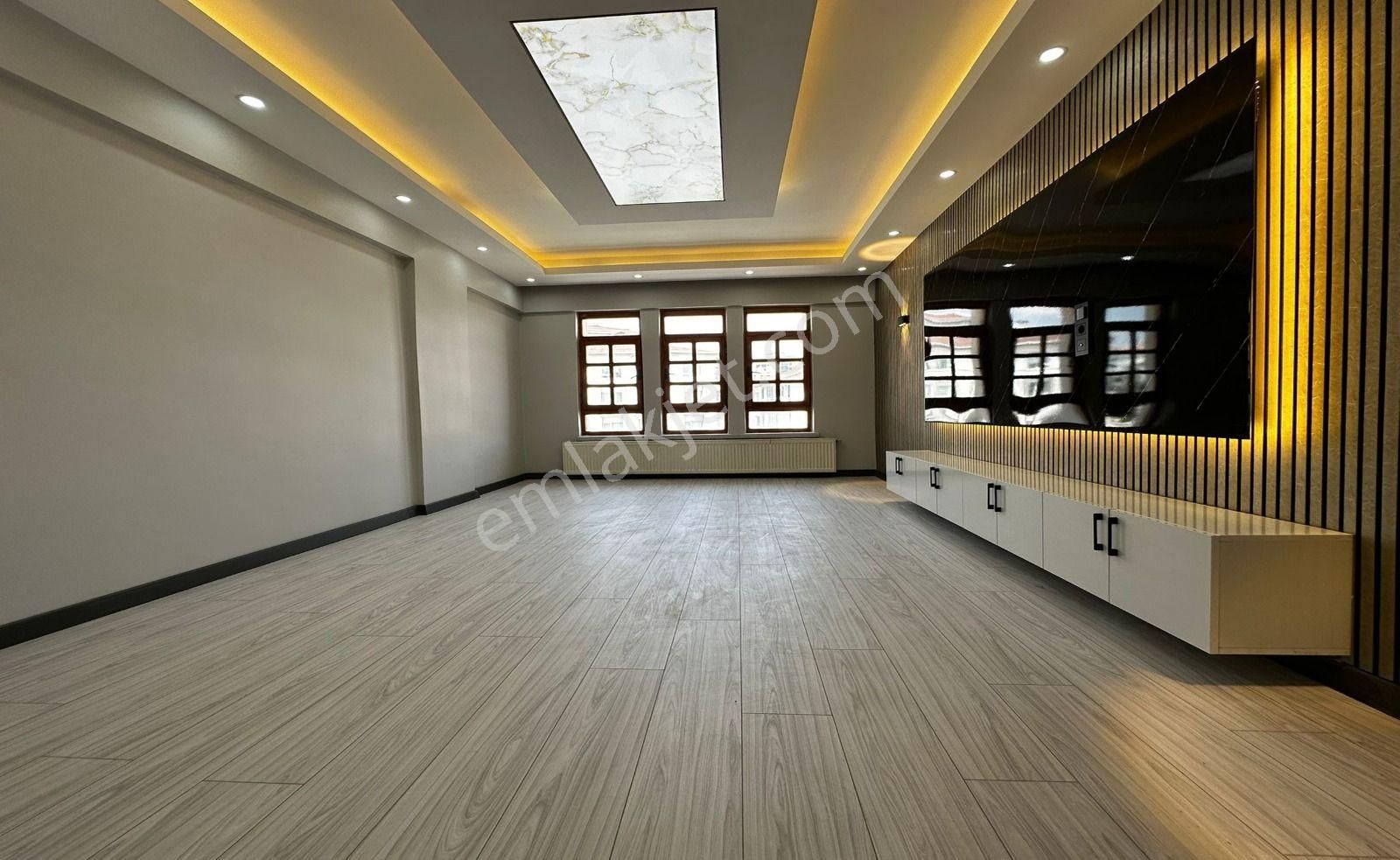 Bölük Caddesi Yakını Katta Yapılı 3+1 Fırsat - Görsel 6