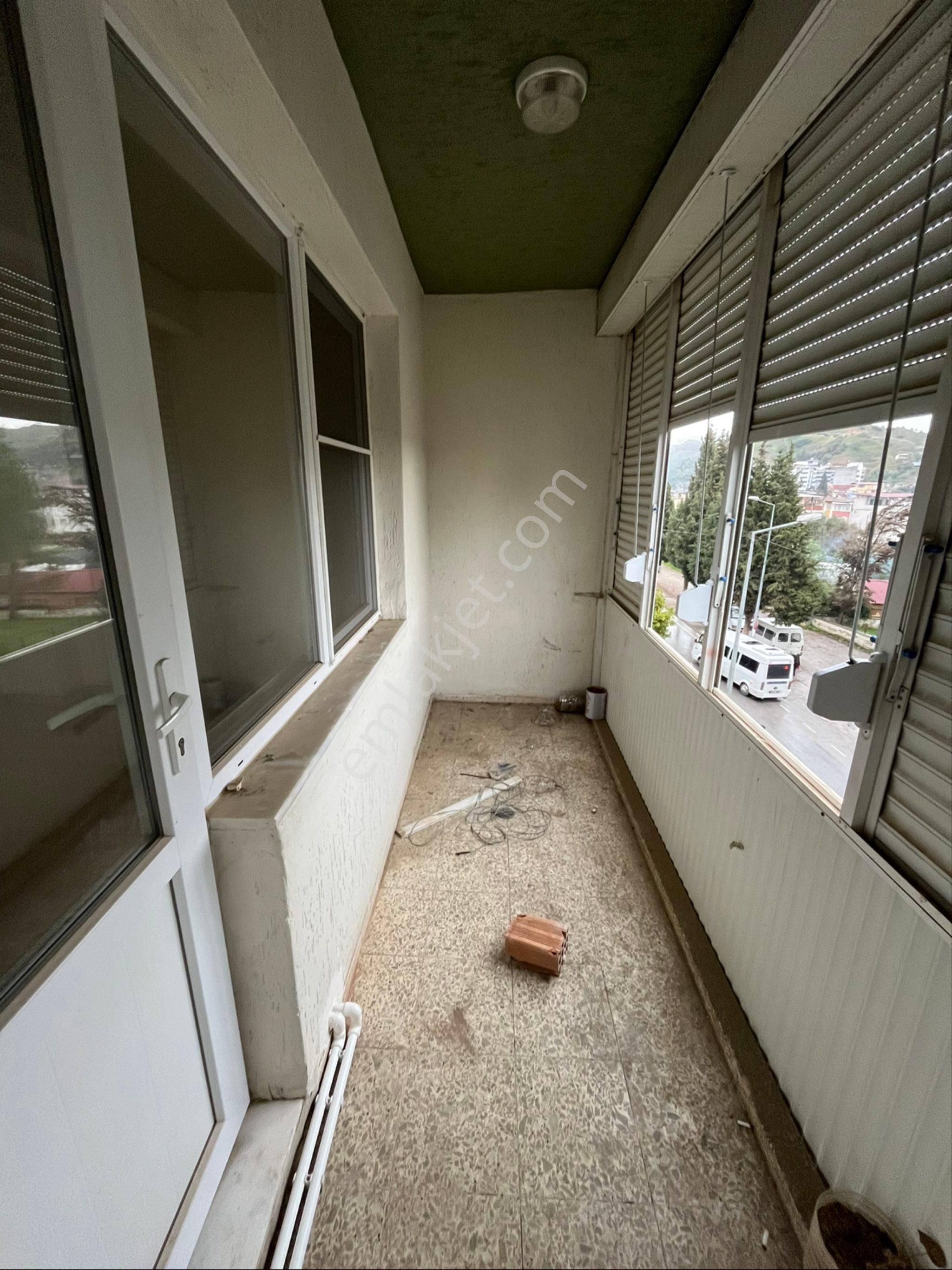 Miray Emlaktan Yıldıztepe Mahallesinde Doğalgazlı 3+1 Kiralık Daire - Görsel 17