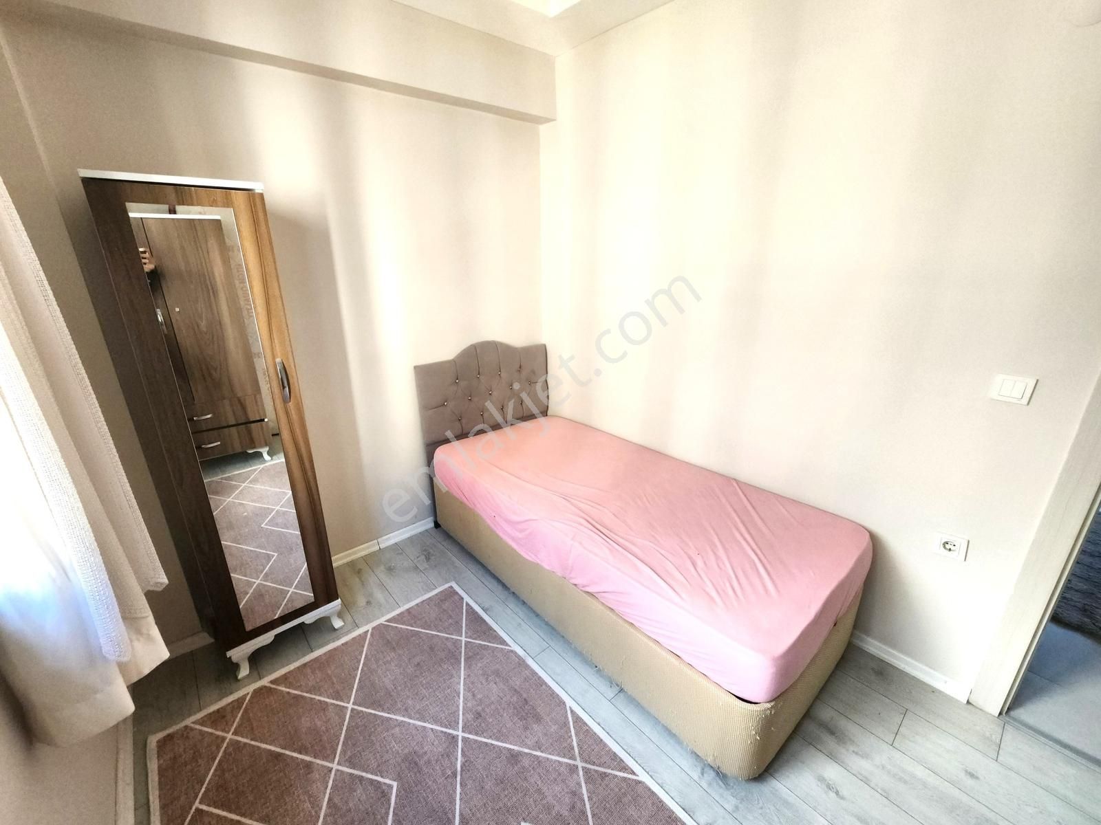 Buca Kozağaç Mah. Çevik 1 De, Eşyalı, 1+1, Kiralık Daire - Görsel 3