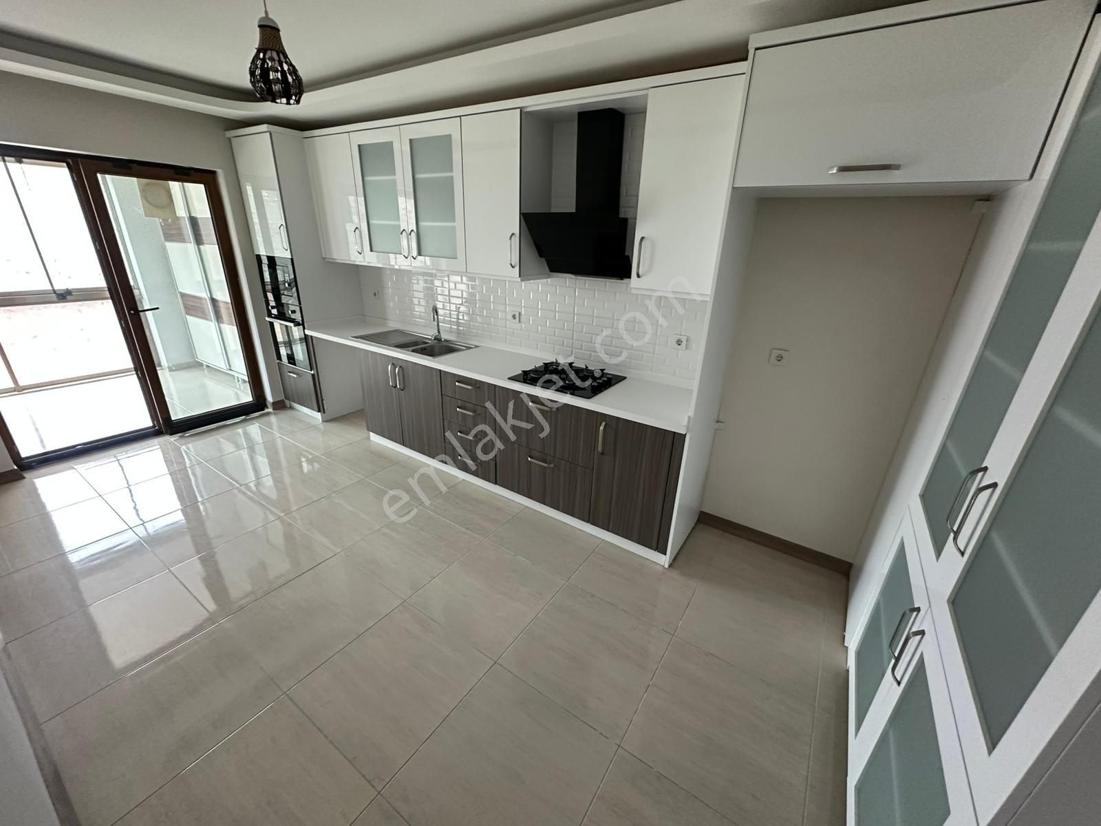 Törekent Site İçinde E. Banyolu G. Odalı Geniş Çift Balkonlu 4+1 Ön Cp. Çift Asansörlü Daire ! - Görsel 4