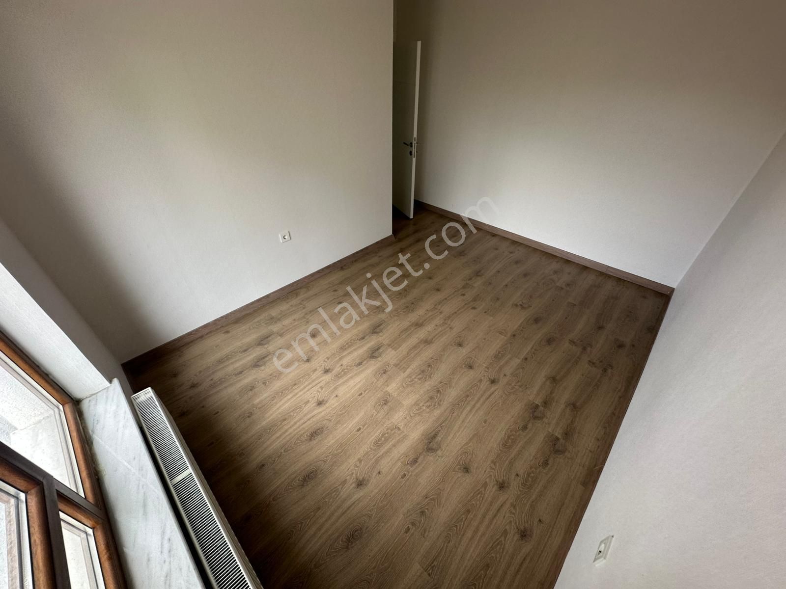 Törekent Site İçinde E. Banyolu G. Odalı Geniş Çift Balkonlu 4+1 Ön Cp. Çift Asansörlü Daire ! - Görsel 25