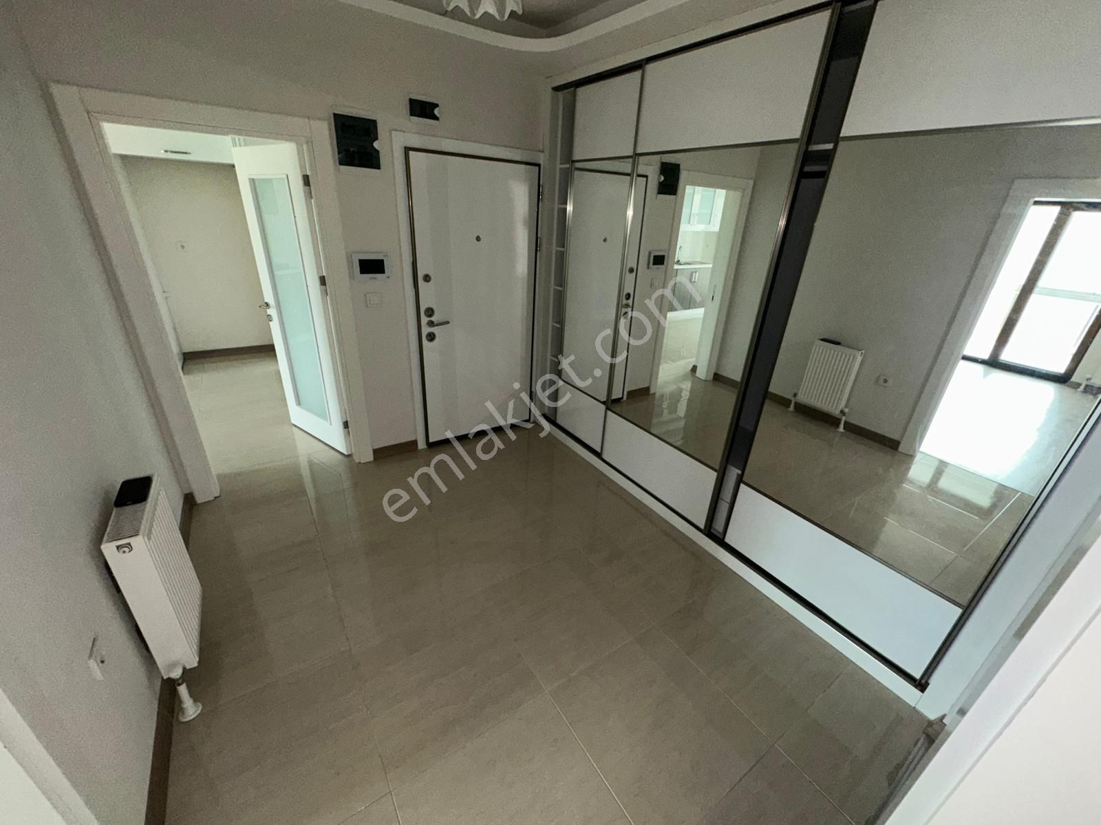 Törekent Site İçinde E. Banyolu G. Odalı Geniş Çift Balkonlu 4+1 Ön Cp. Çift Asansörlü Daire ! - Görsel 32