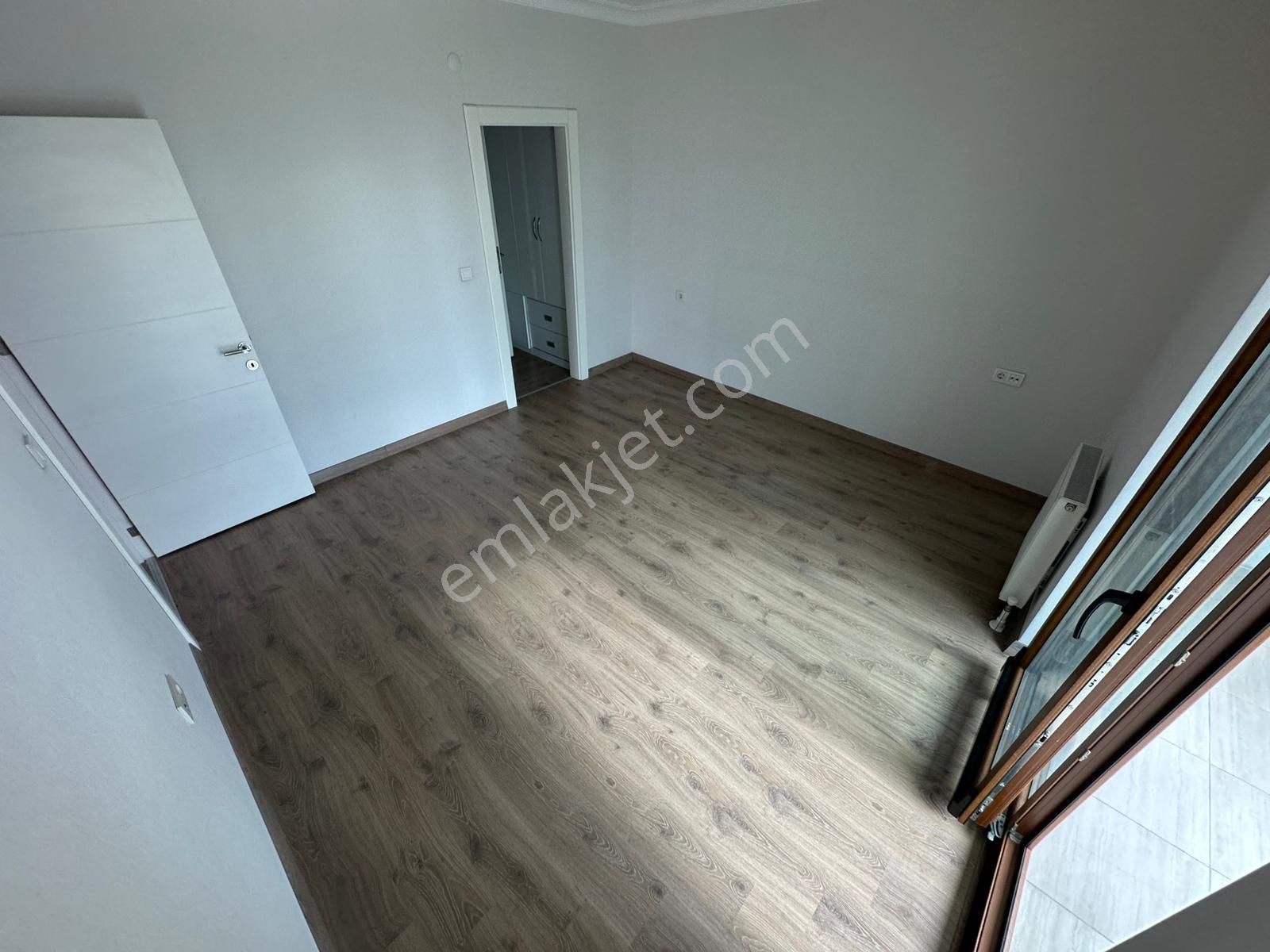 Törekent Site İçinde E. Banyolu G. Odalı Geniş Çift Balkonlu 4+1 Ön Cp. Çift Asansörlü Daire ! - Görsel 27