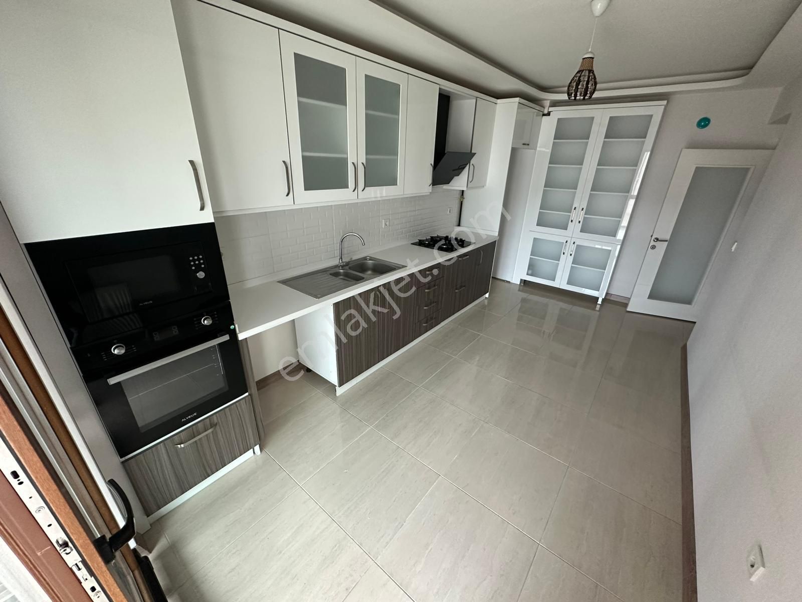 Törekent Site İçinde E. Banyolu G. Odalı Geniş Çift Balkonlu 4+1 Ön Cp. Çift Asansörlü Daire ! - Görsel 2