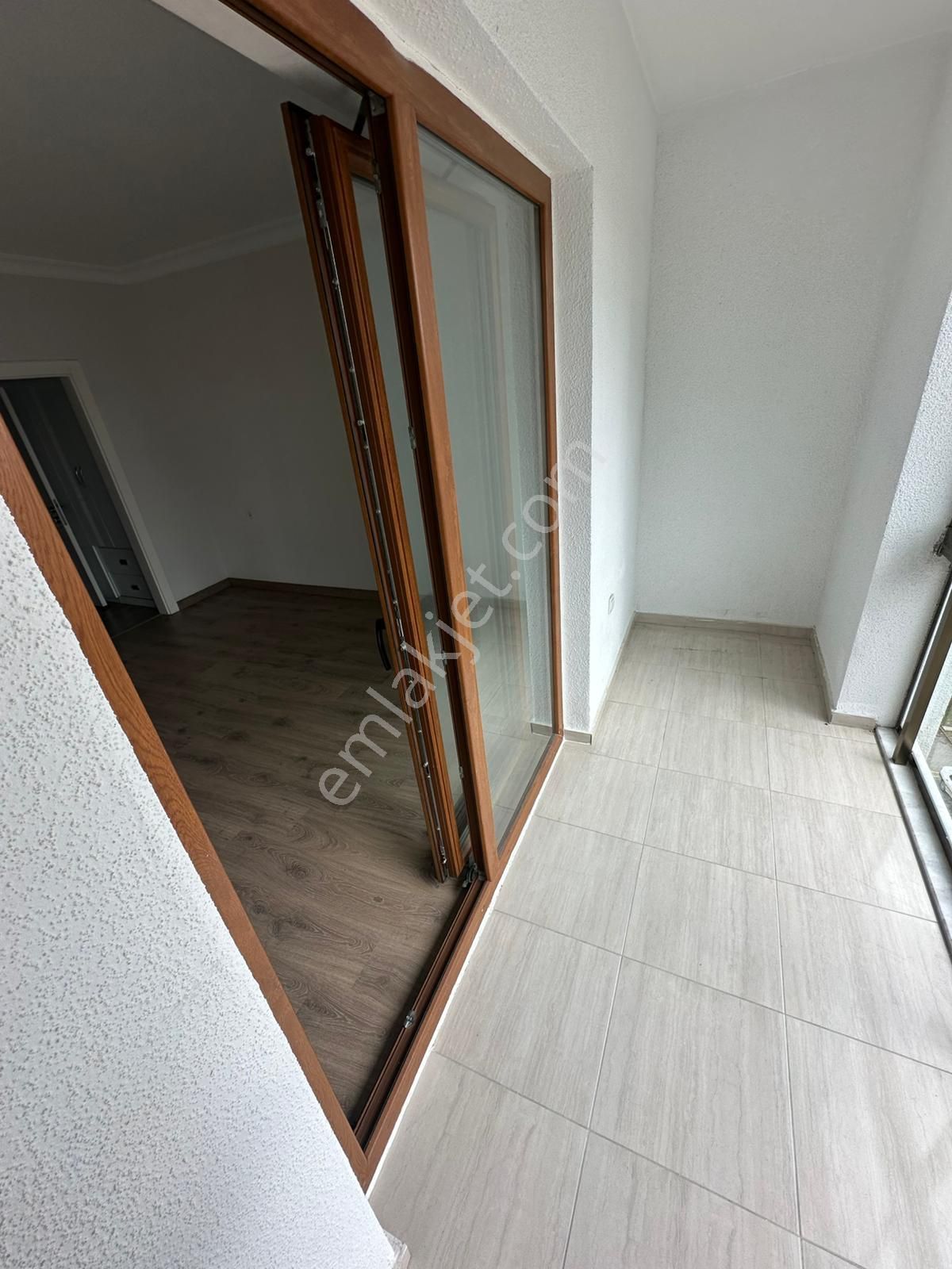 Törekent Site İçinde E. Banyolu G. Odalı Geniş Çift Balkonlu 4+1 Ön Cp. Çift Asansörlü Daire ! - Görsel 35