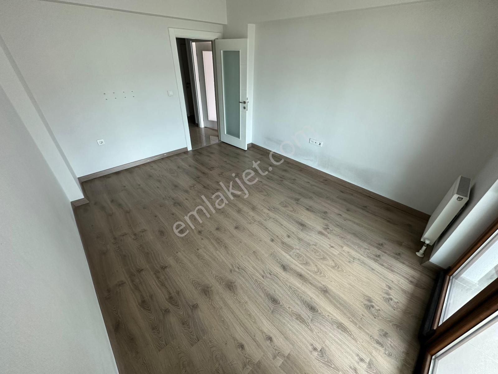 Törekent Site İçinde E. Banyolu G. Odalı Geniş Çift Balkonlu 4+1 Ön Cp. Çift Asansörlü Daire ! - Görsel 15