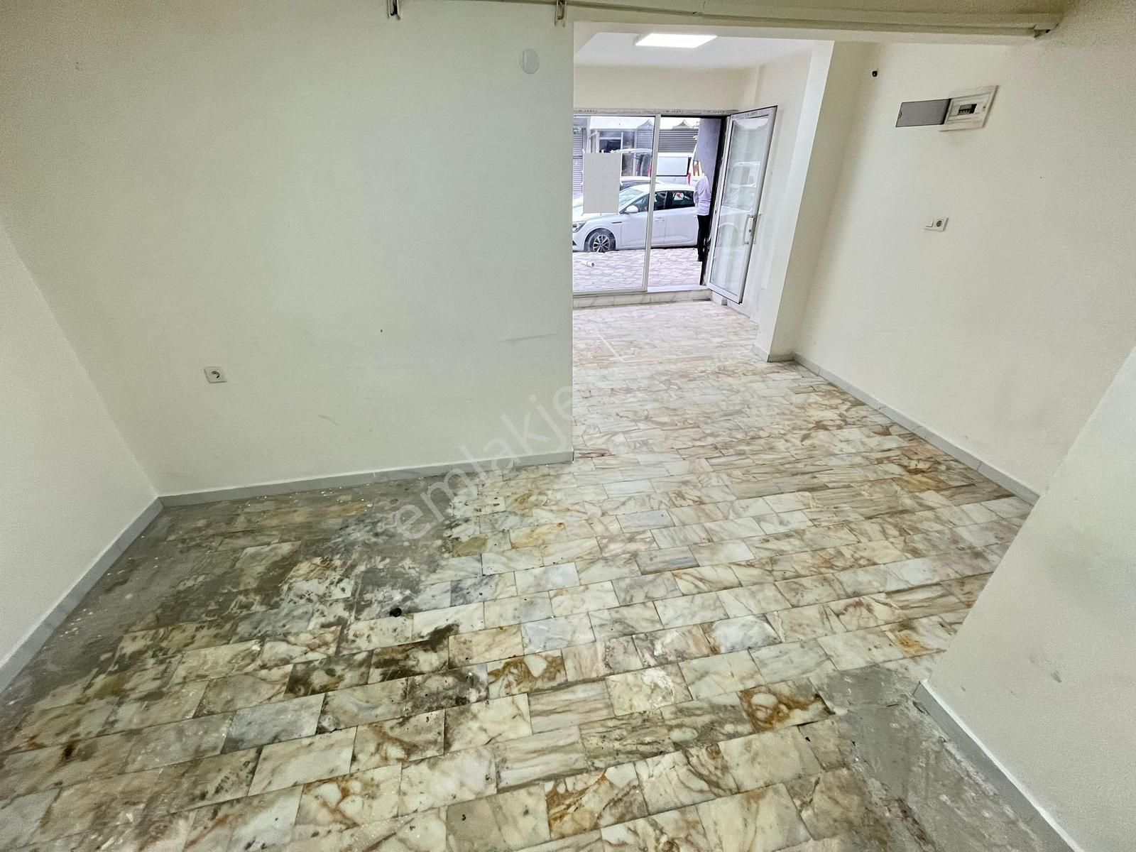 Aydın İnş. Cebeci Mh. 20m2 Giriş Otomatik Kepenkli Dükkan - Görsel 5