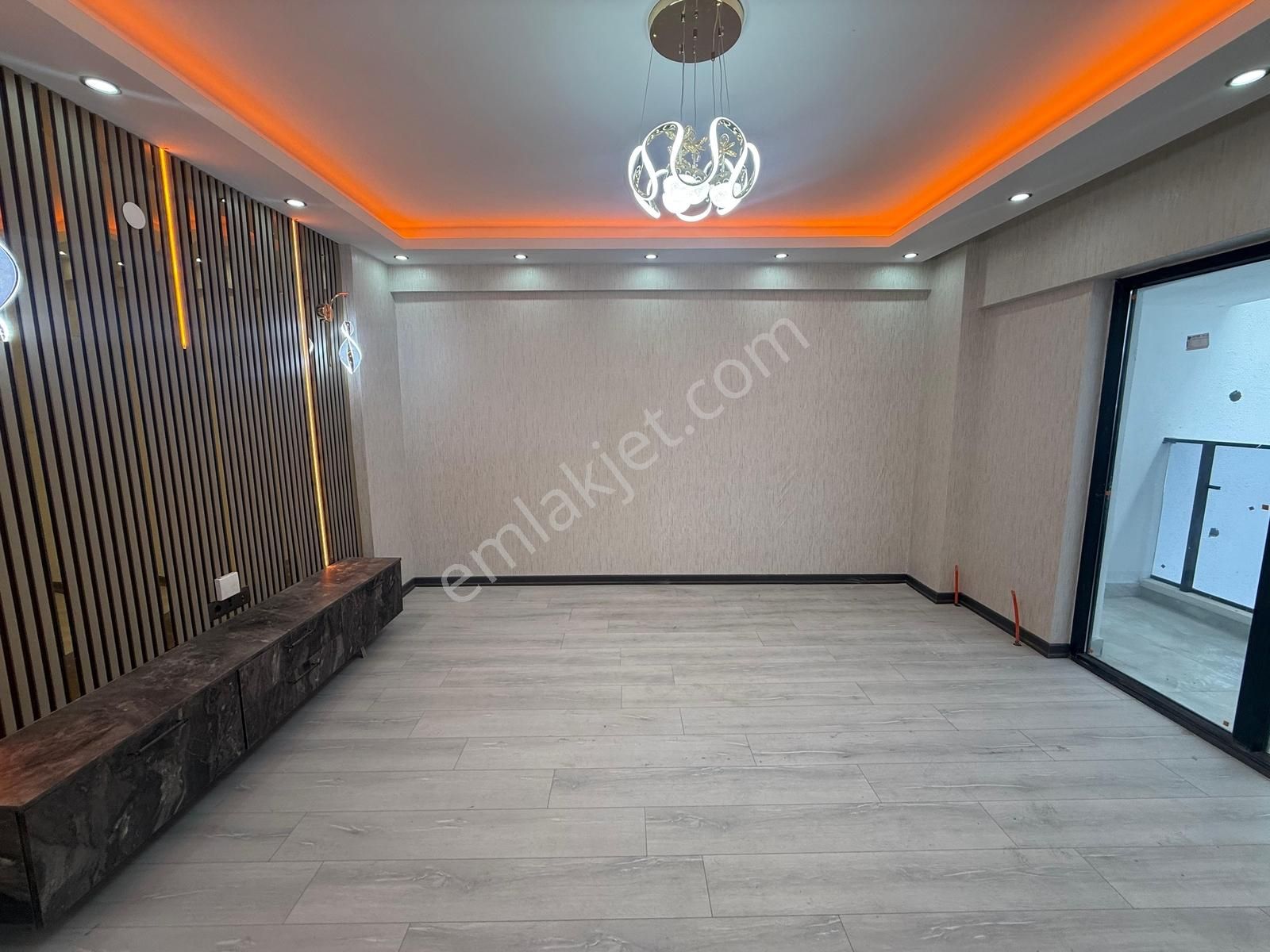 Keçiörende 2+1 Full Yapılı İskanlı Cadde Yanı Takasa Uygun - Görsel 17