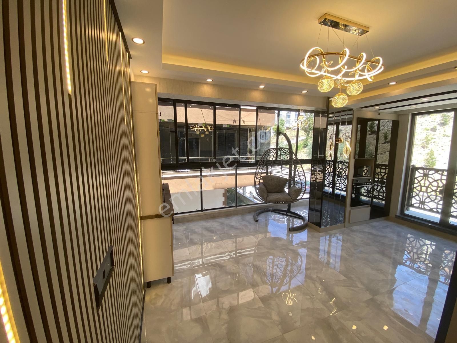 Keçiörende 2+1 Full Yapılı İskanlı Cadde Yanı Takasa Uygun - Görsel 35