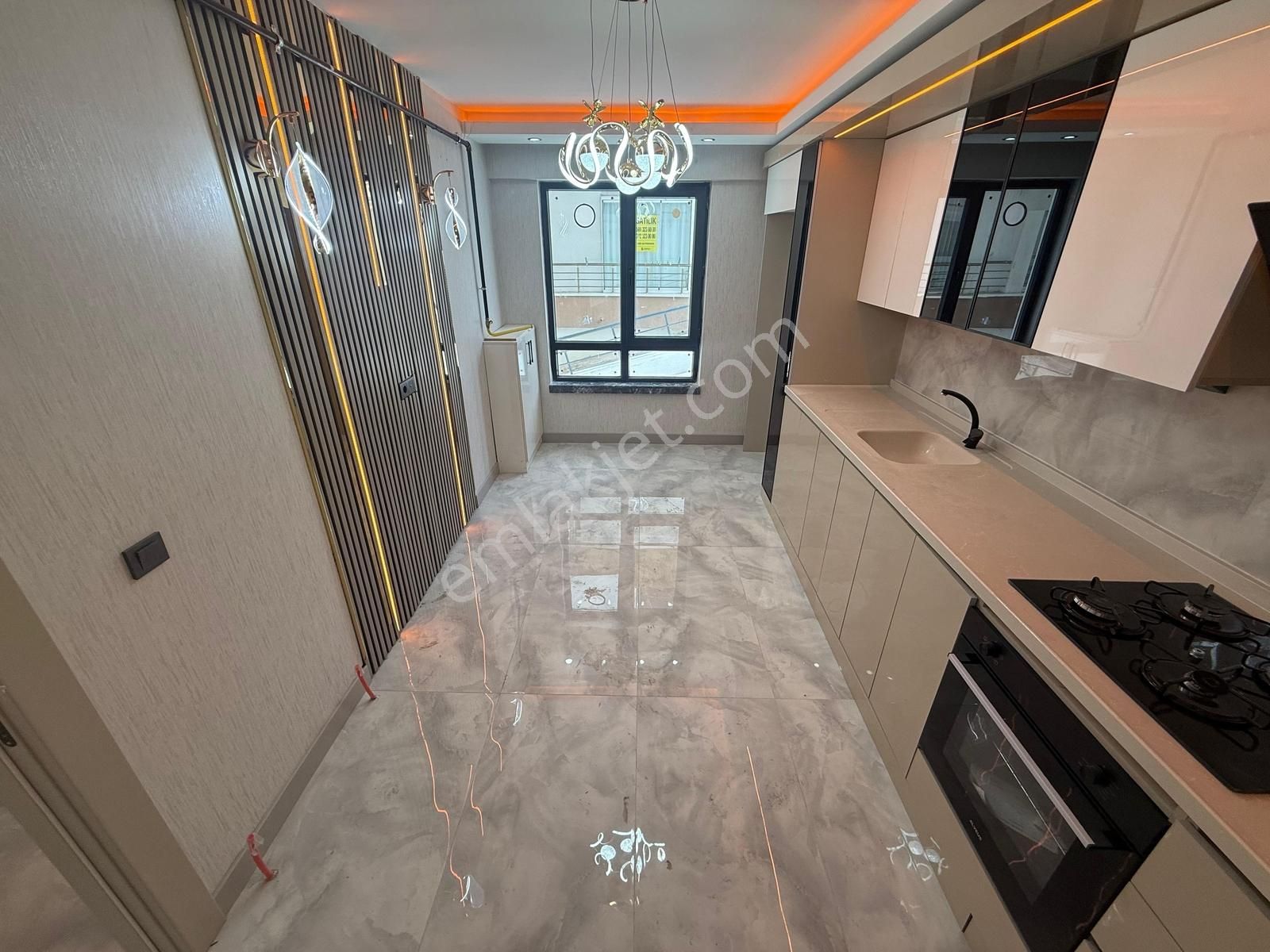 Keçiörende 2+1 Full Yapılı İskanlı Cadde Yanı Takasa Uygun - Görsel 16