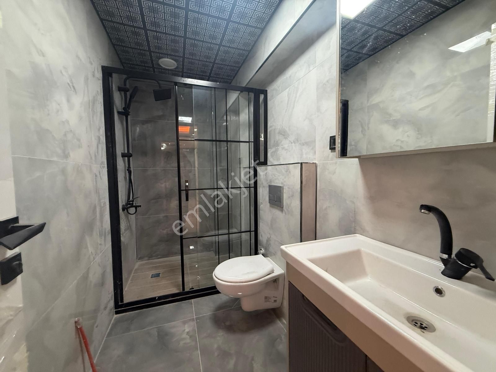 Keçiörende 2+1 Full Yapılı İskanlı Cadde Yanı Takasa Uygun - Görsel 21