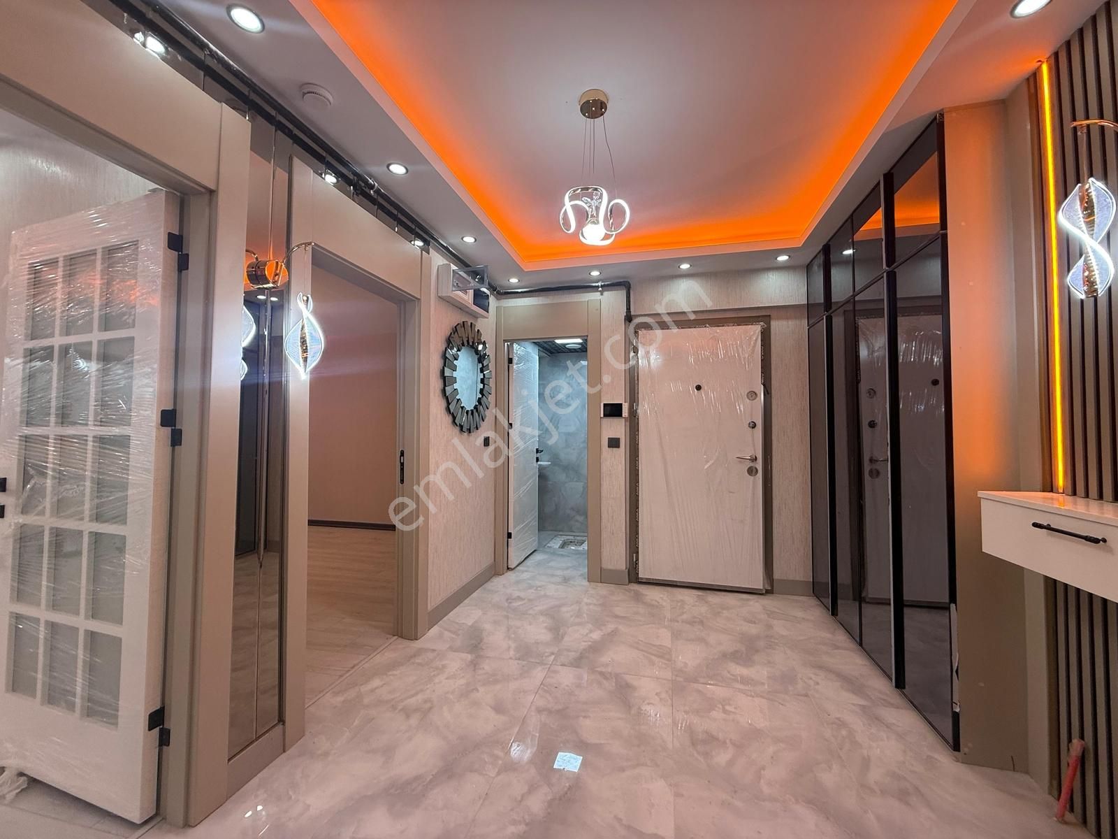 Keçiörende 2+1 Full Yapılı İskanlı Cadde Yanı Takasa Uygun - Görsel 9